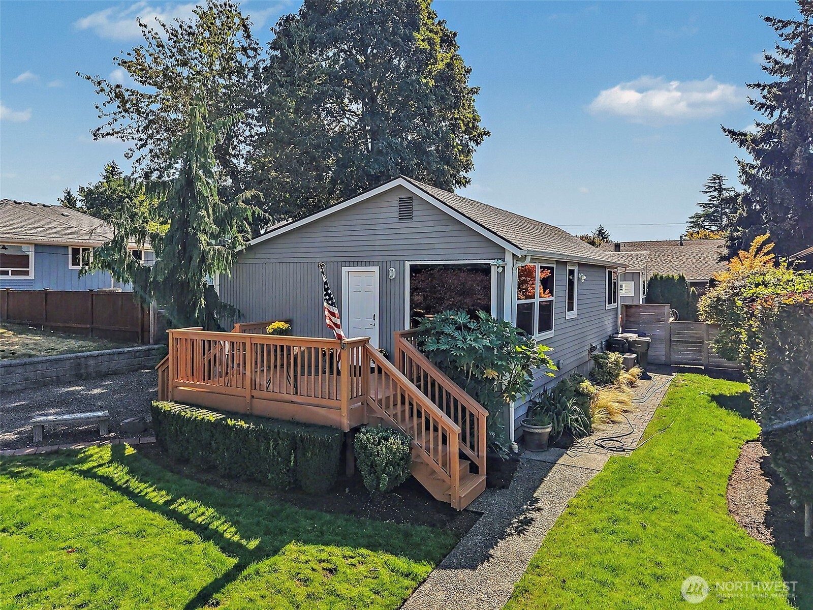 MLS #NWM2565742 image #4