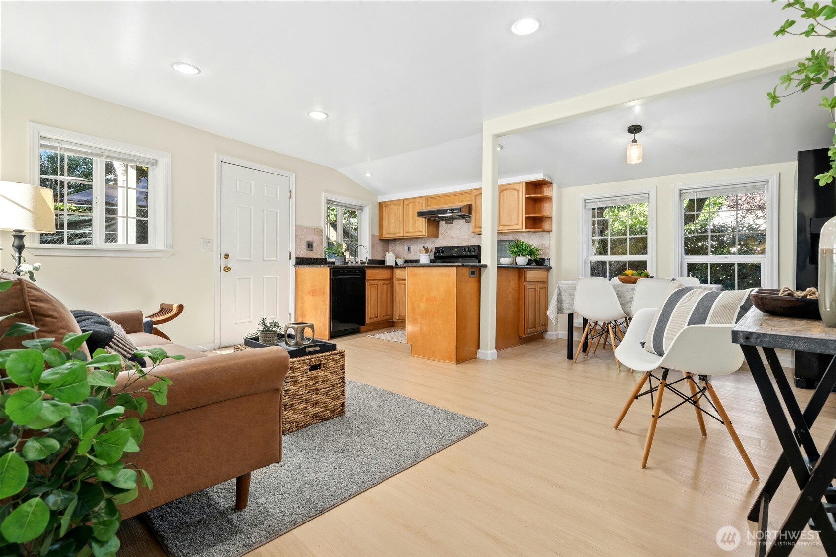 MLS #NWM2567596 image #6