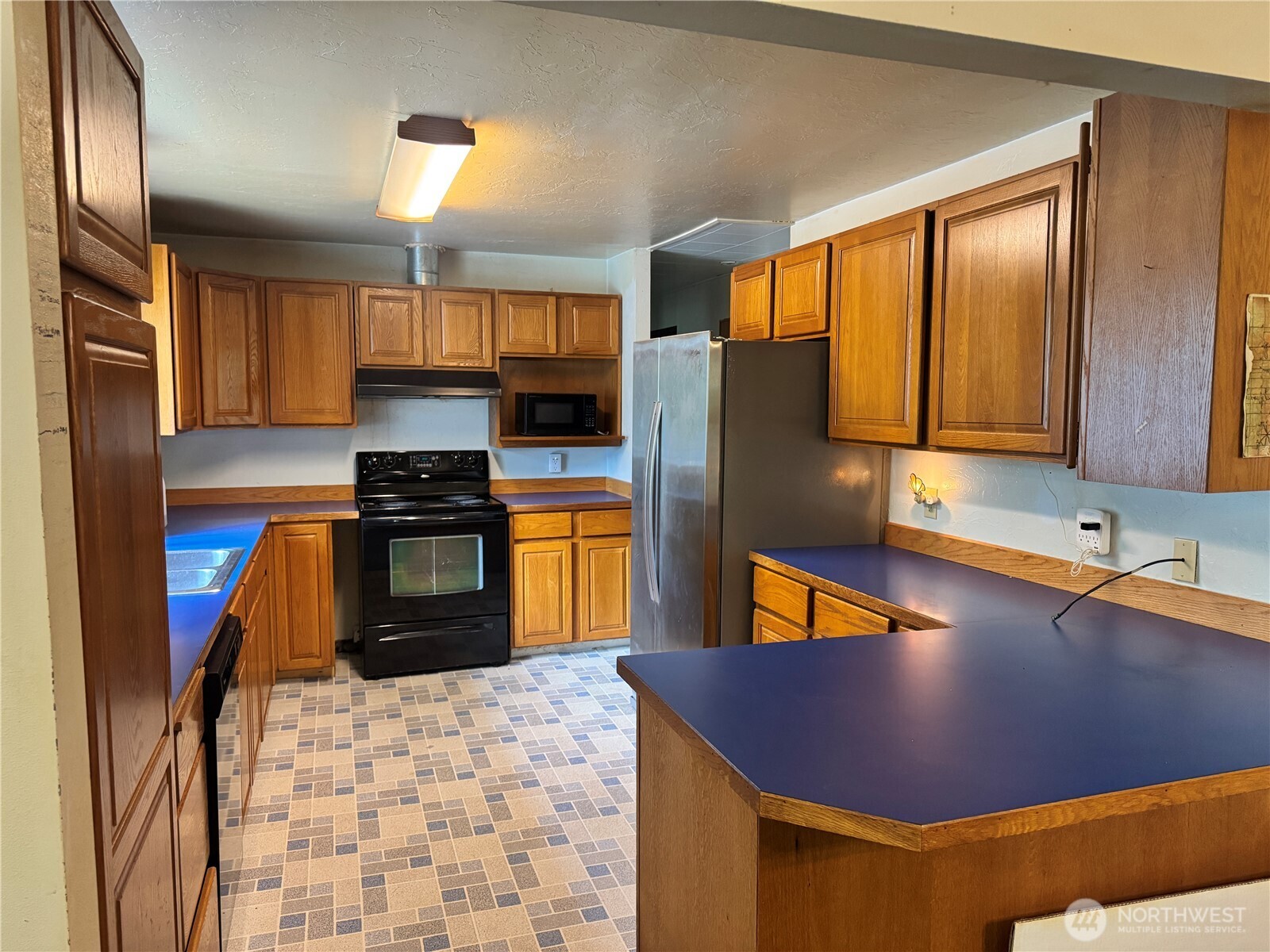 MLS #NWM2569378 image #2