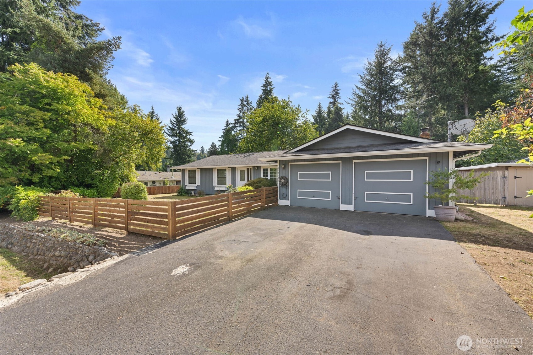 MLS #NWM2569610 image #1