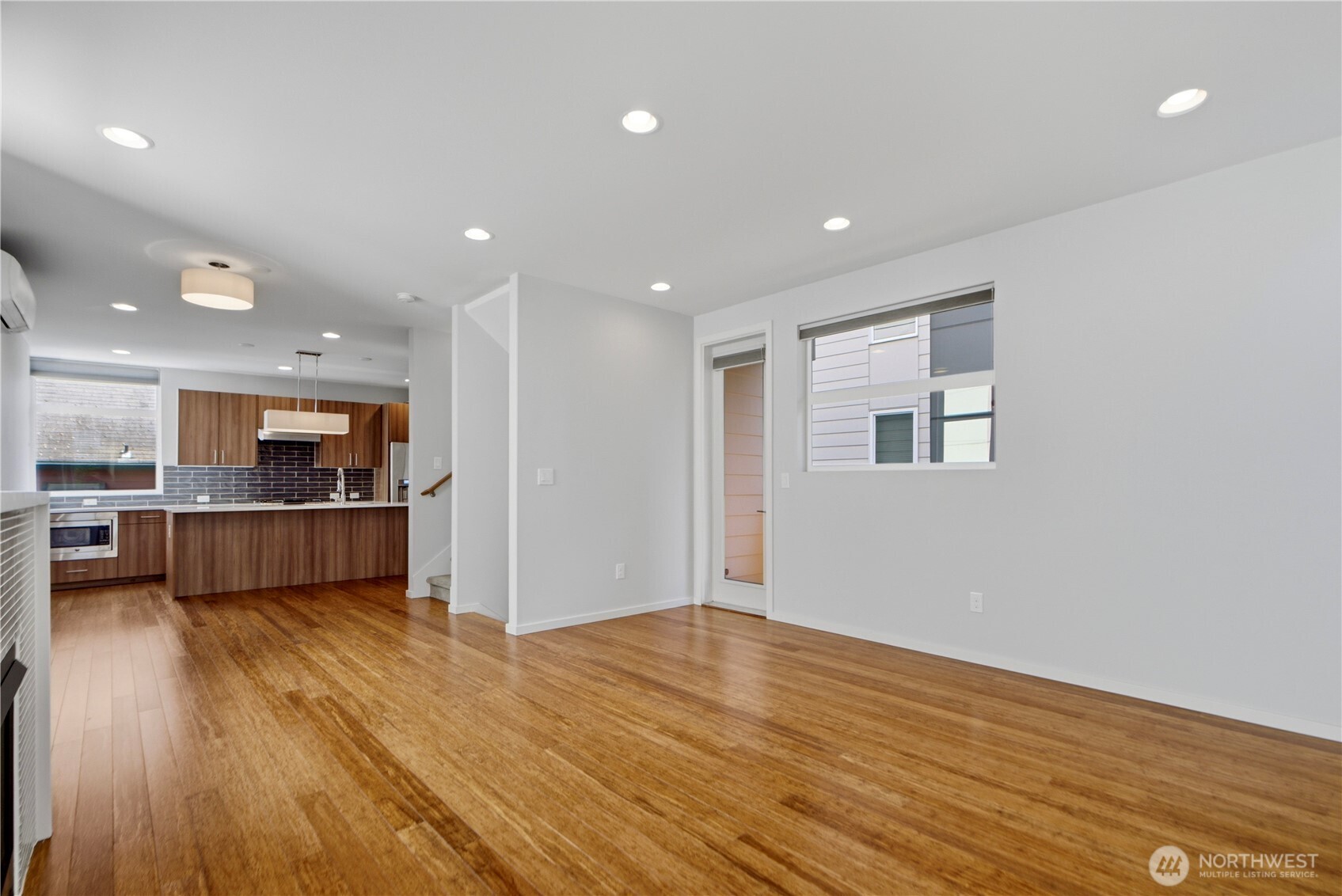 MLS #NWM2558651 image #2