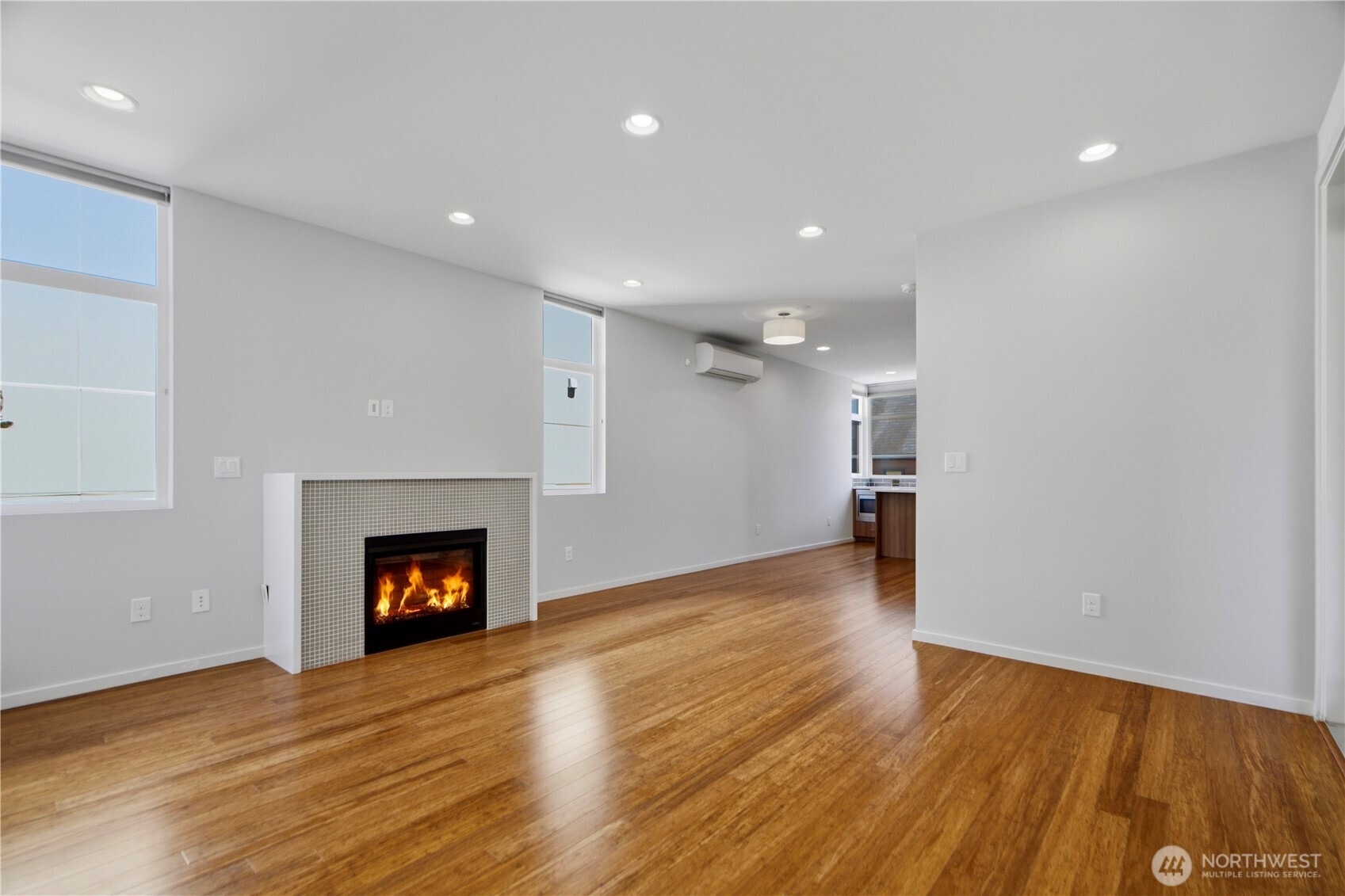 MLS #NWM2558651 image #4