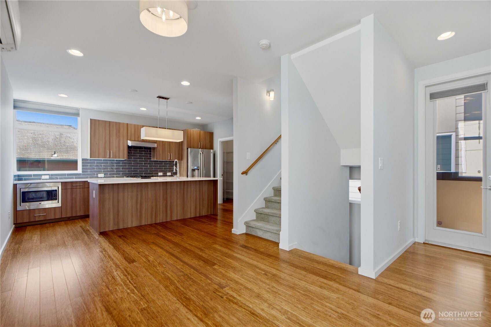 MLS #NWM2558651 image #6
