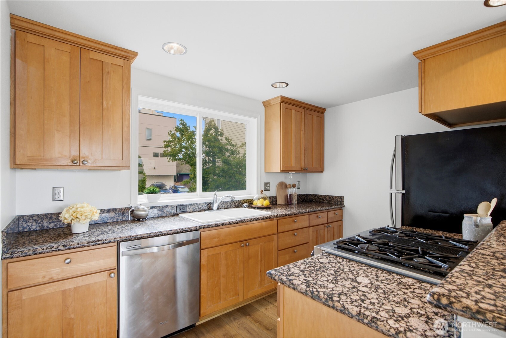 MLS #NWM2569888 image #11