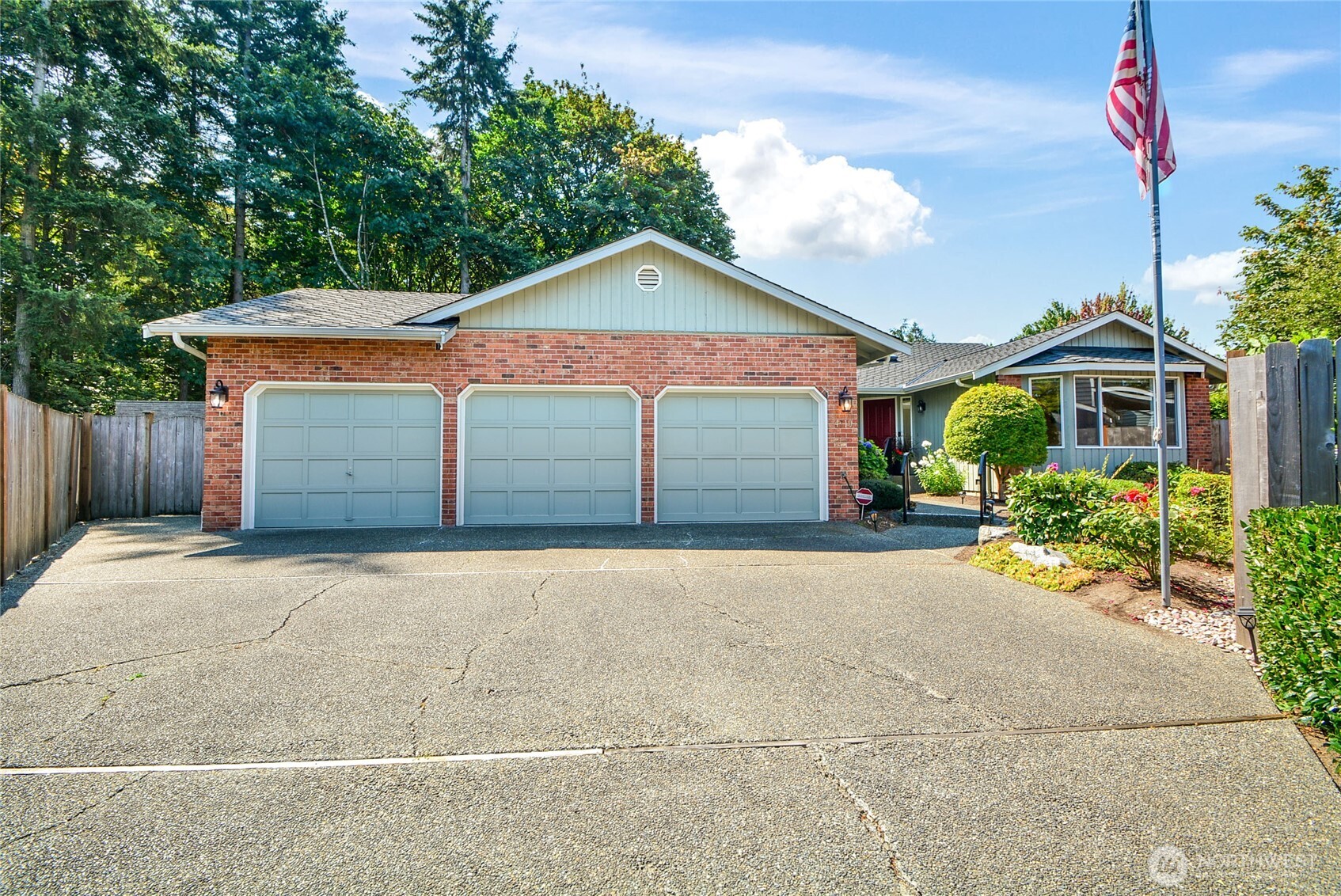 MLS #NWM2570837 image #0