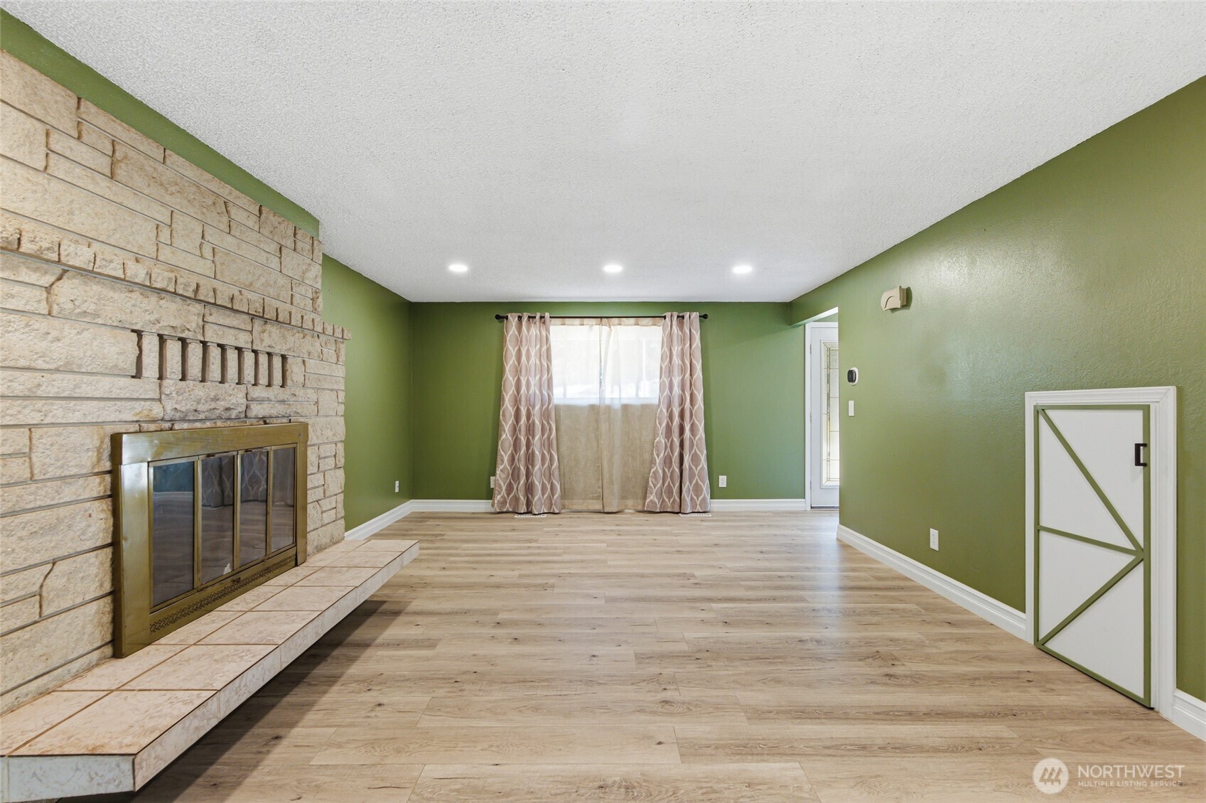 MLS #NWM2571339 image #9