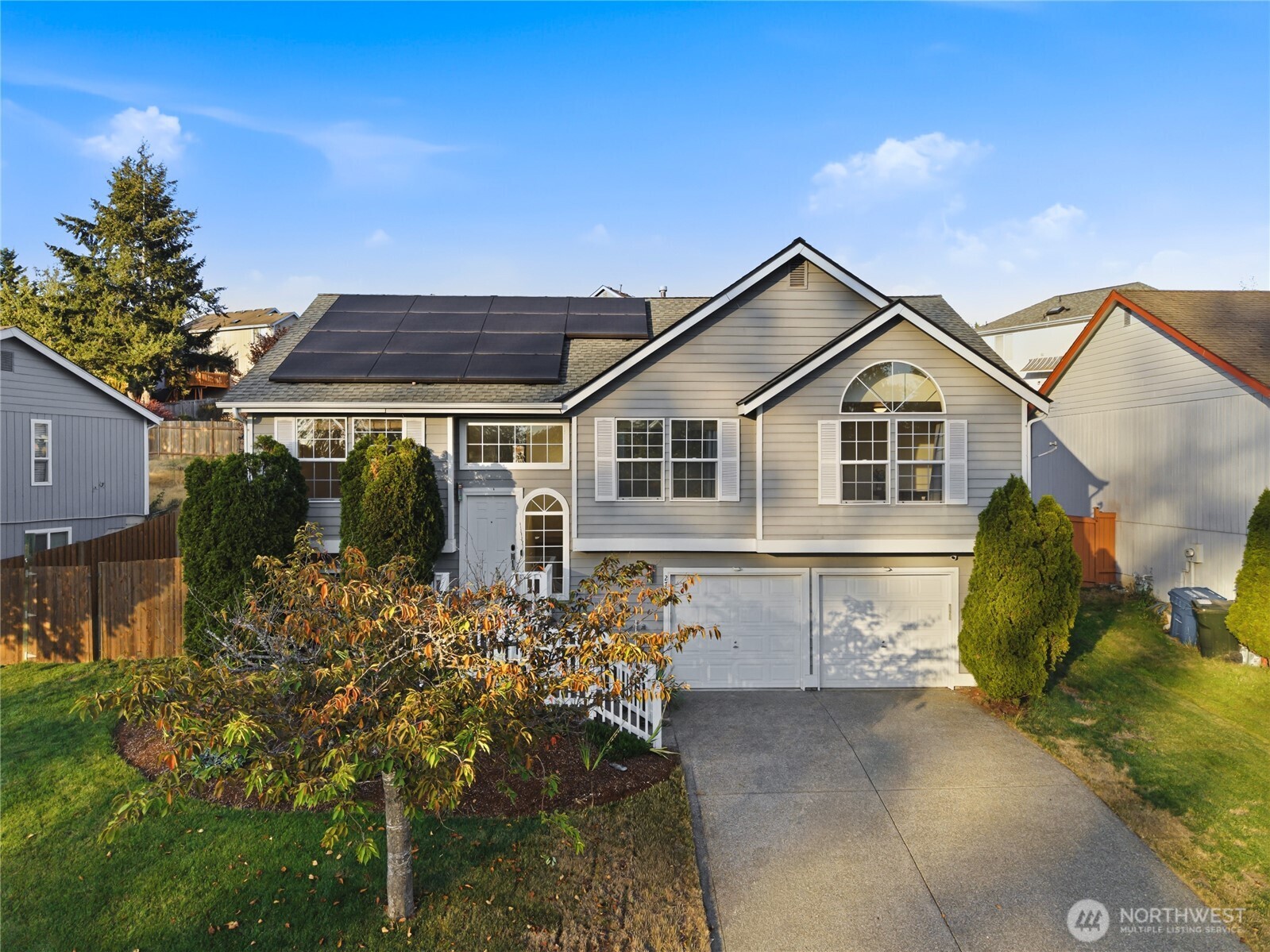 MLS #NWM2571395 image #0