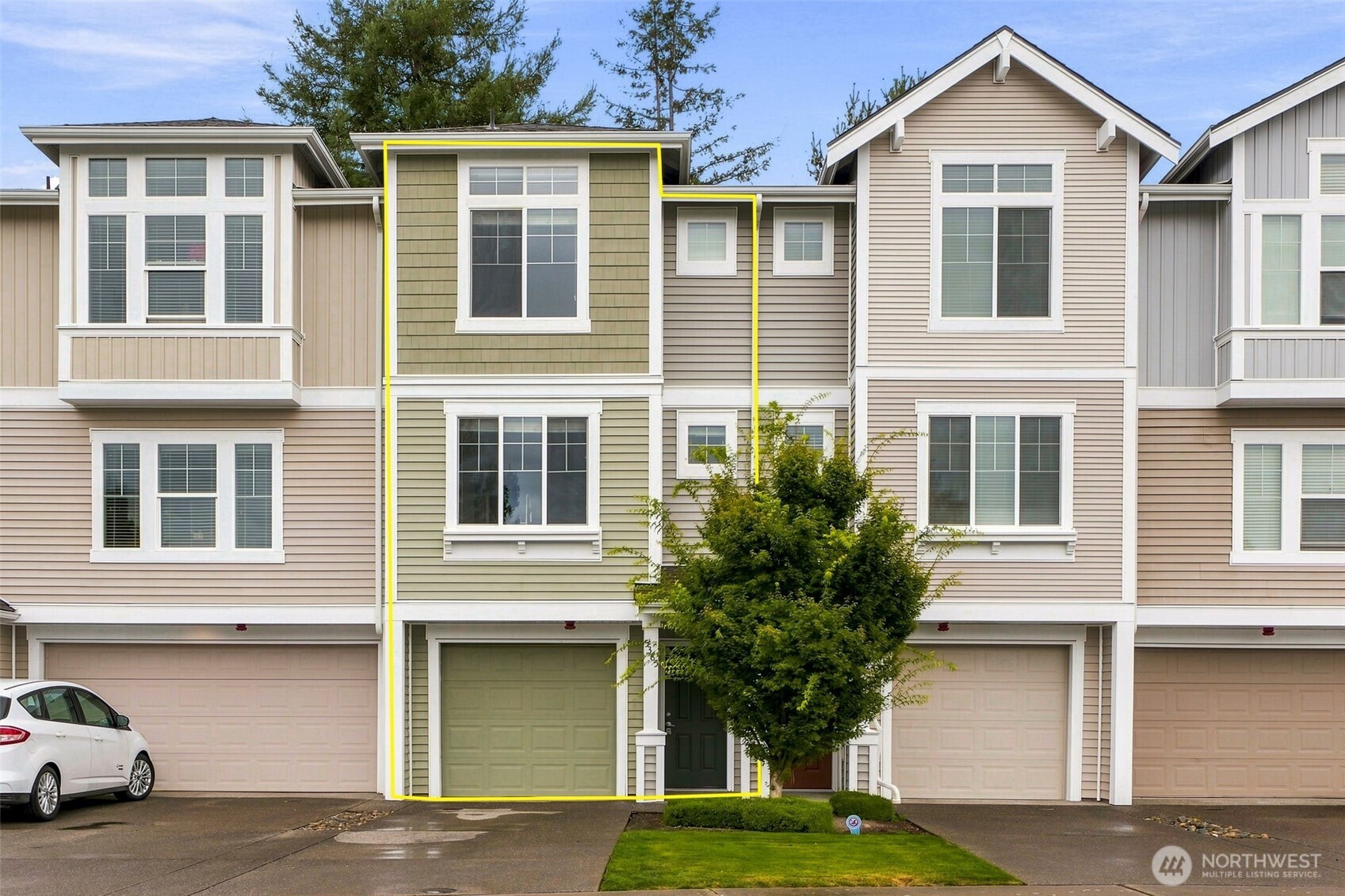 MLS #NWM2572056 image #0