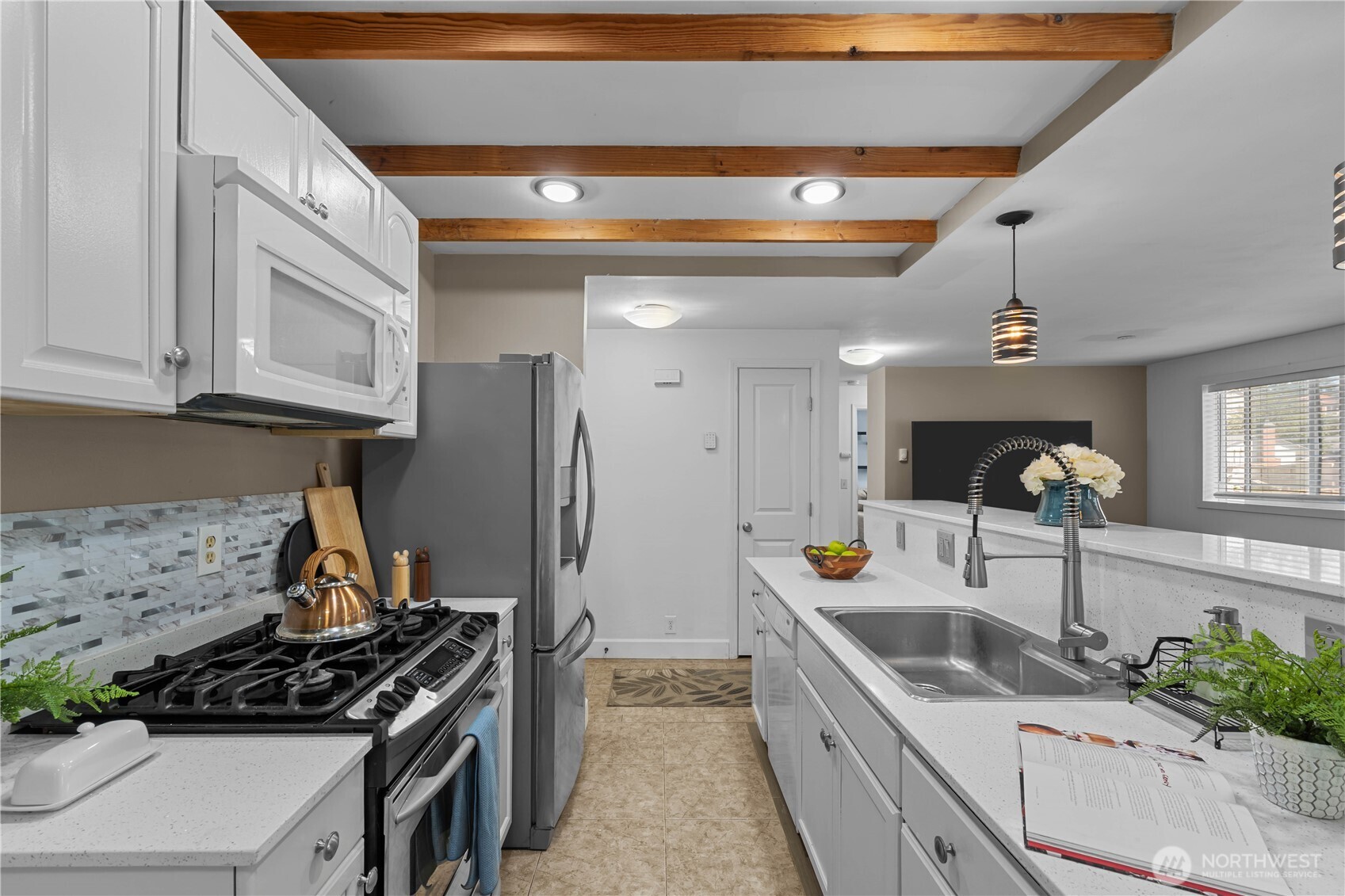 MLS #NWM2572258 image #1