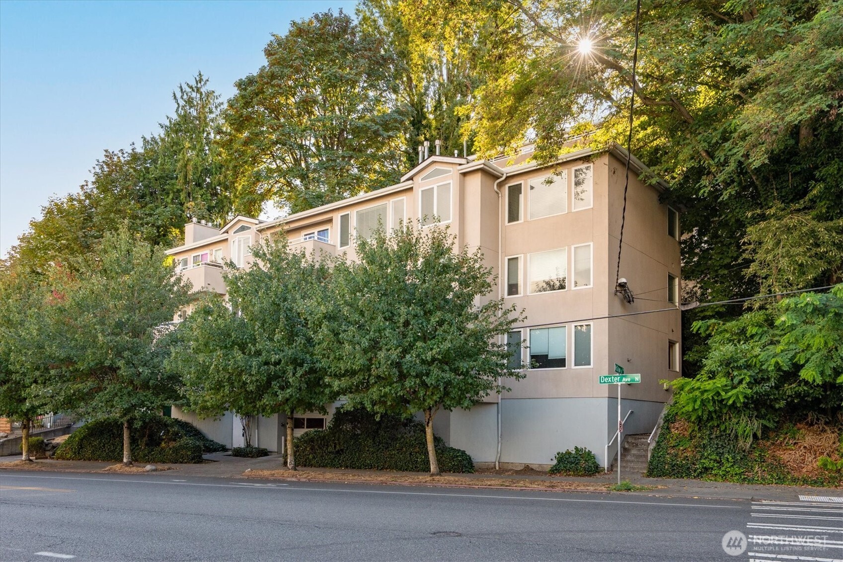 MLS #NWM2572596 image #0