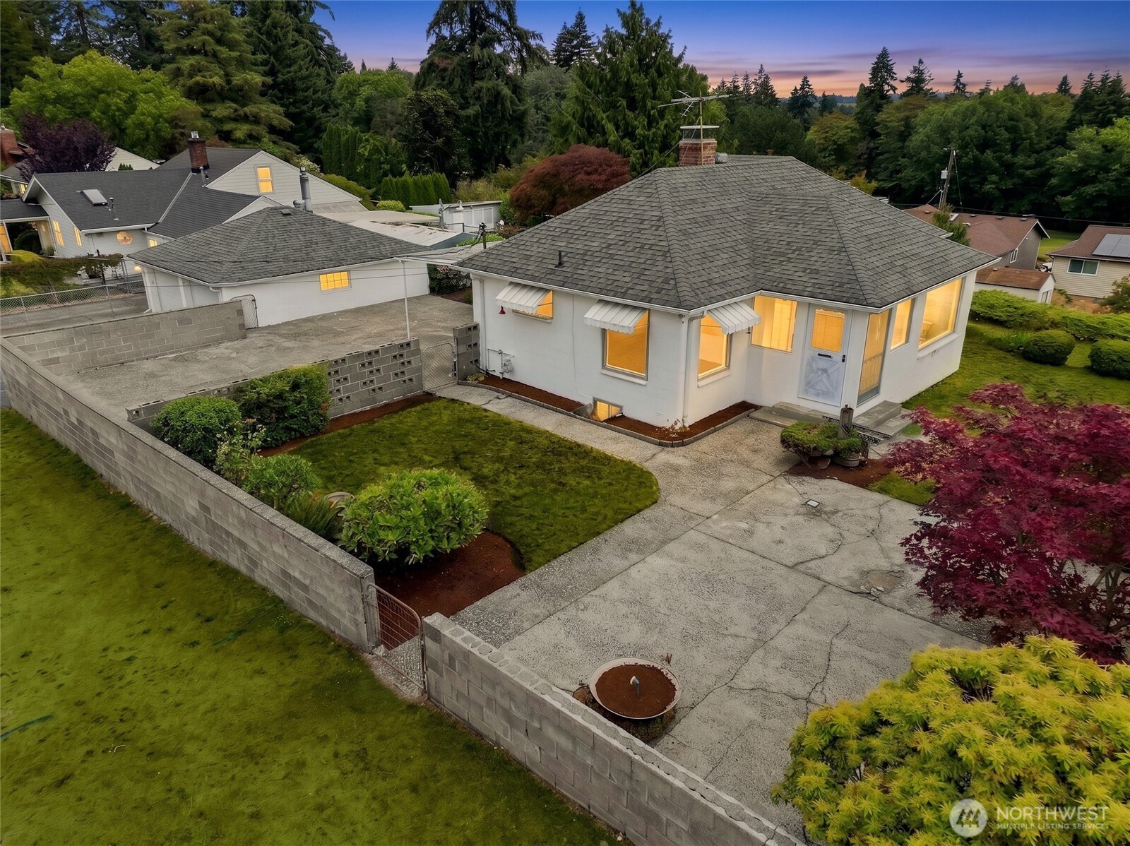 MLS #NWM2573015 image #0
