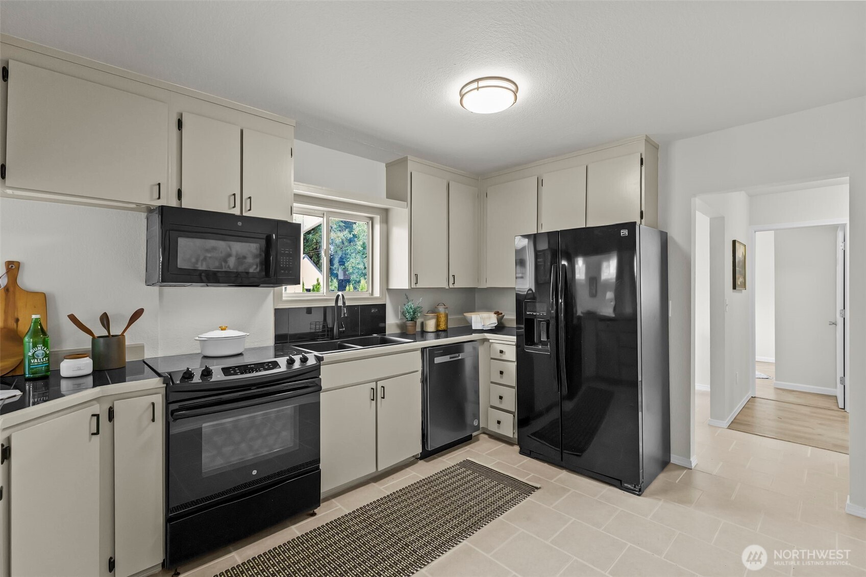 MLS #NWM2573094 image #9