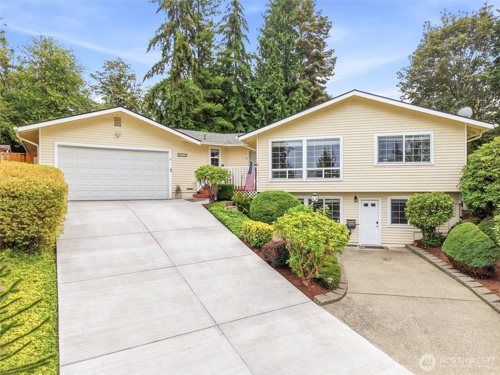 MLS #NWM2573152 image #0