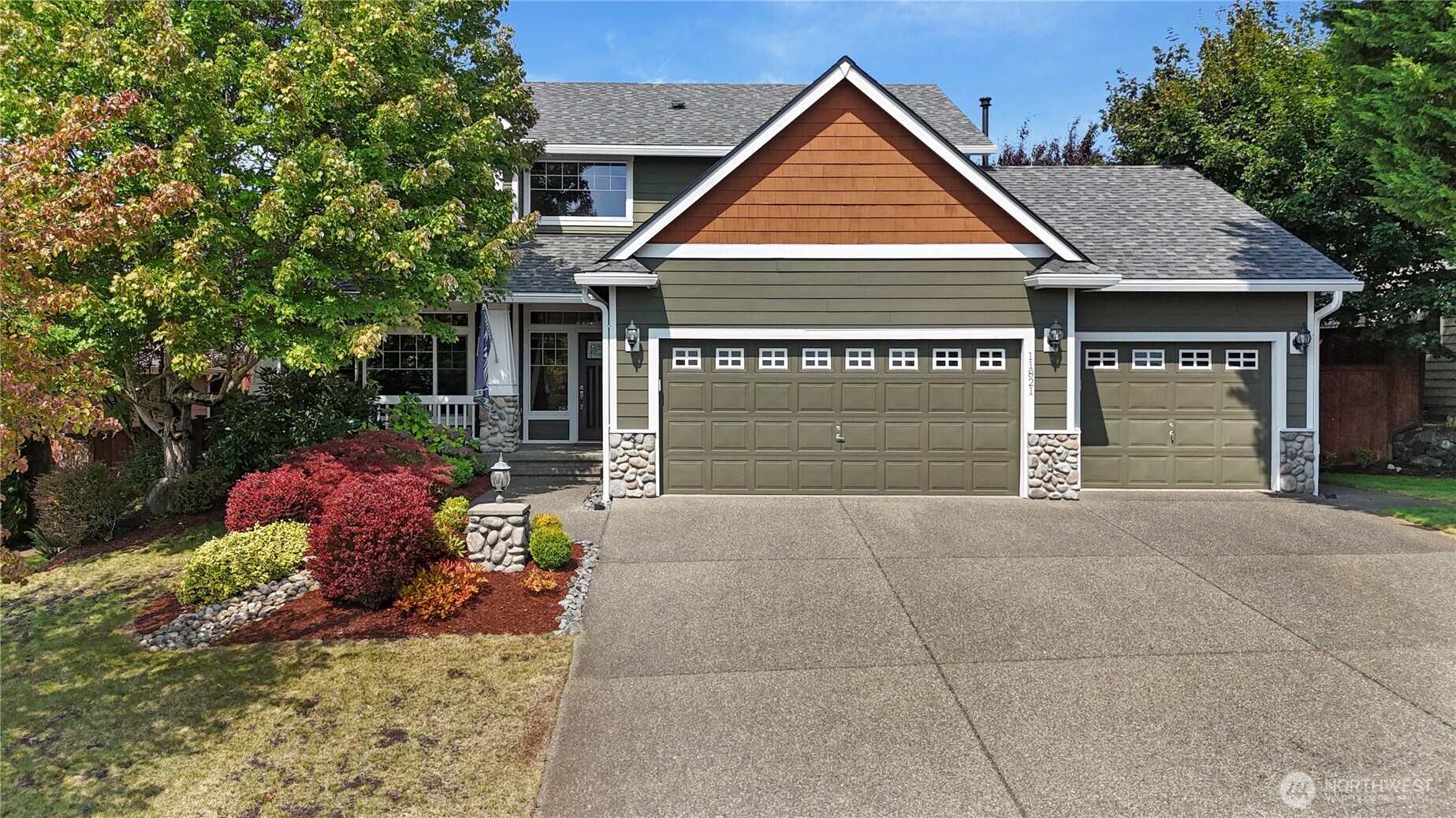 MLS #NWM2573494 image #0