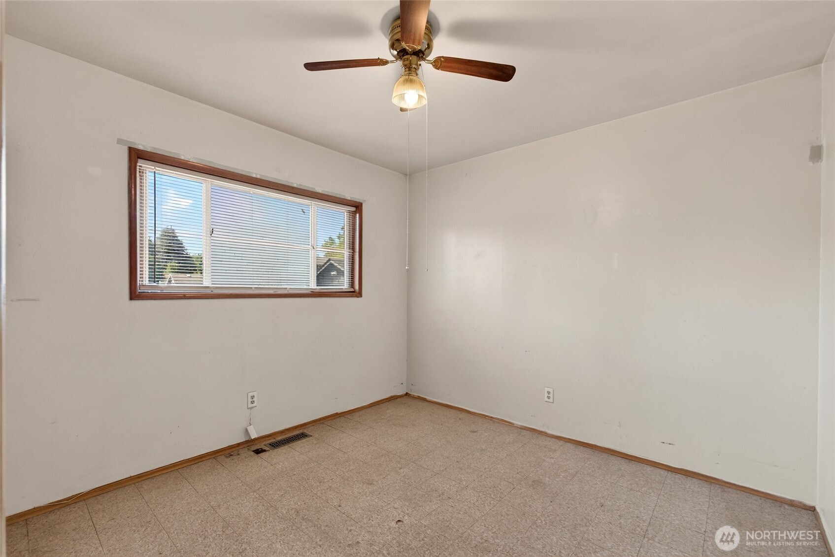 MLS #NWM2573556 image #10