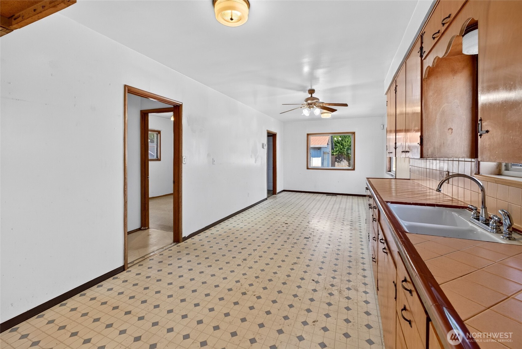MLS #NWM2573556 image #6