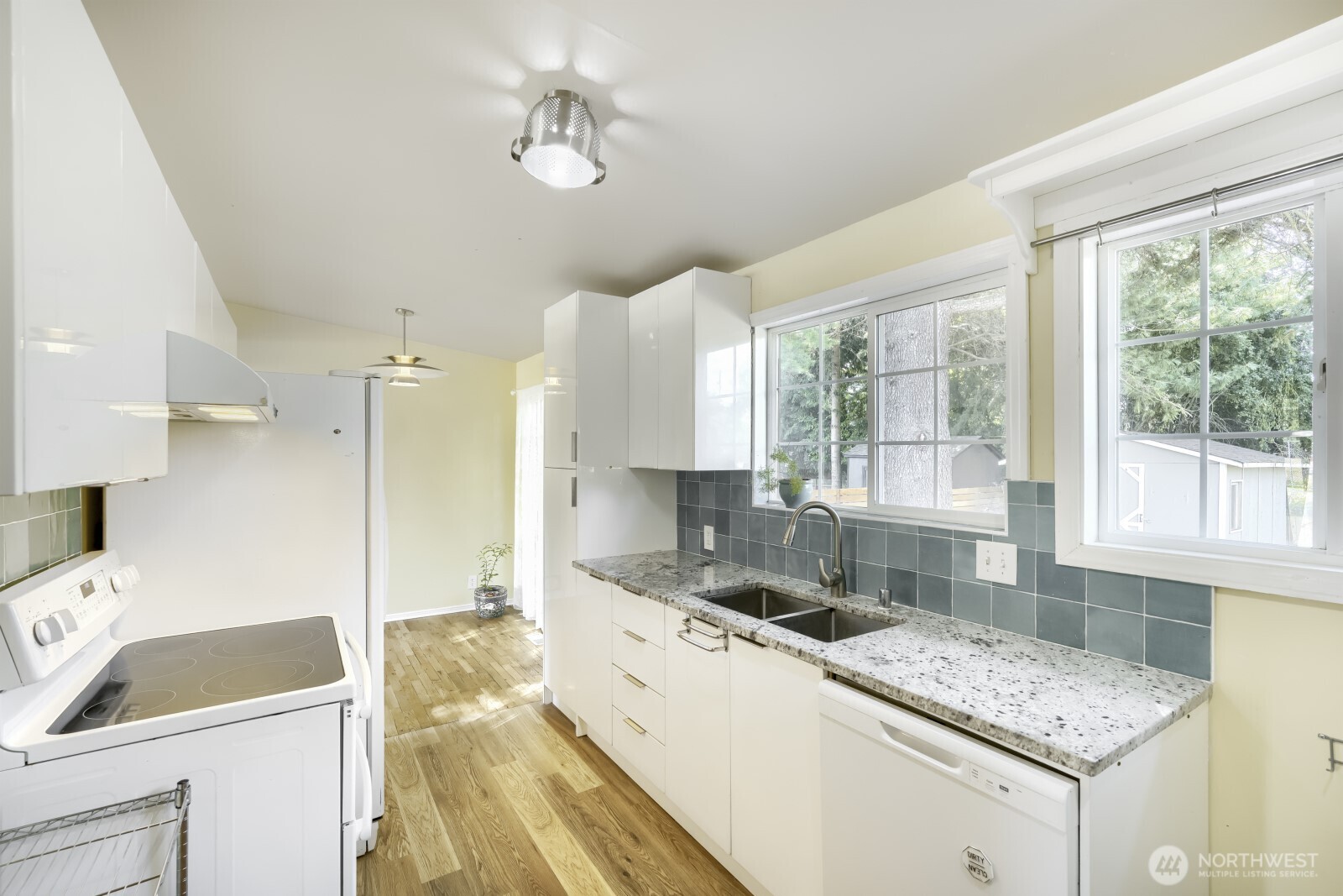 MLS #NWM2573624 image #10