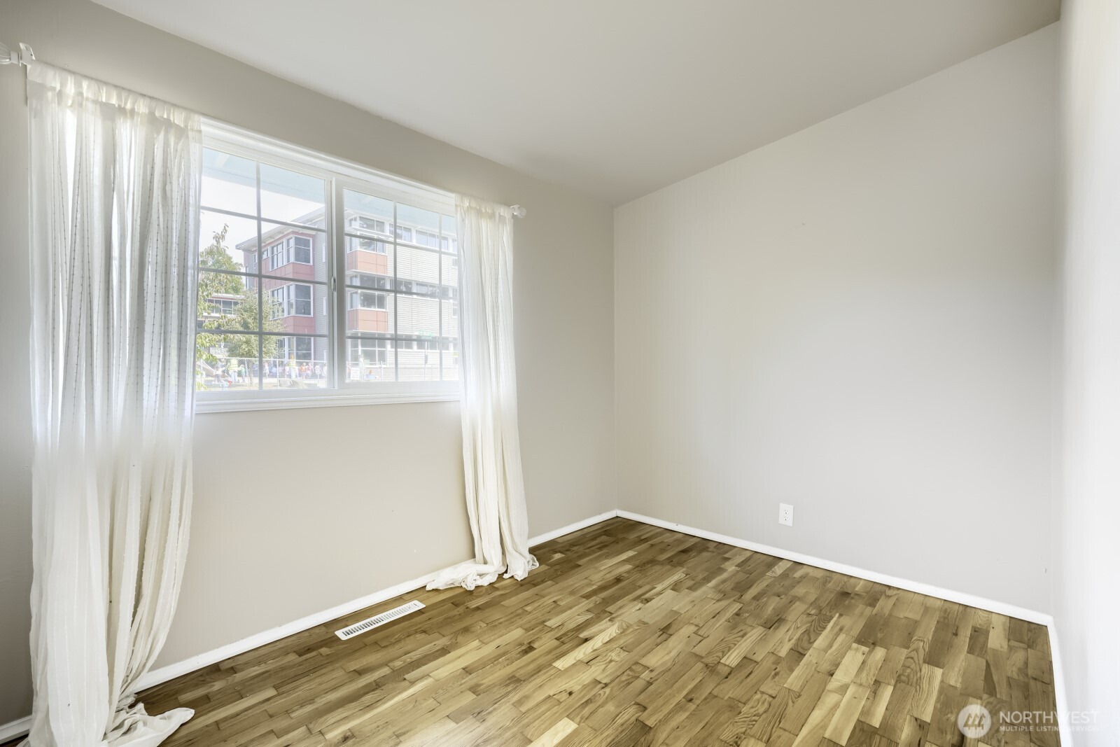 MLS #NWM2573624 image #16