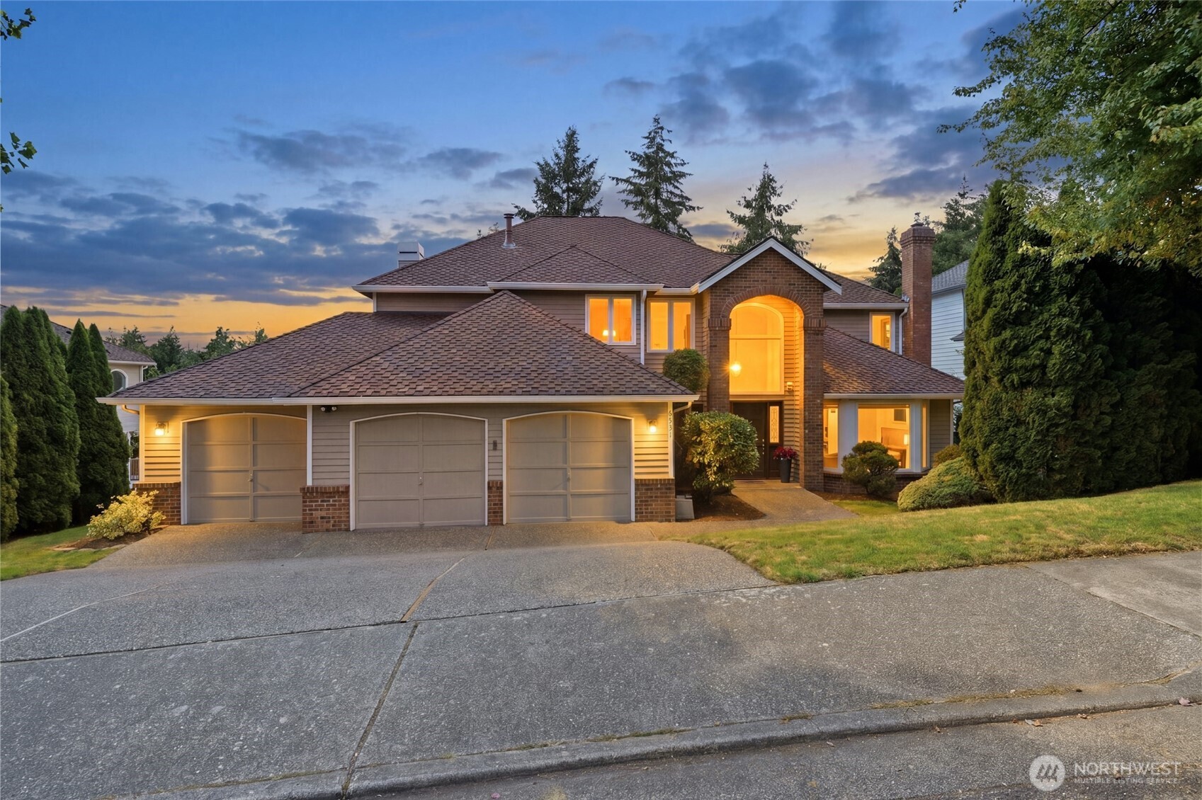 MLS #NWM2573661 image #1
