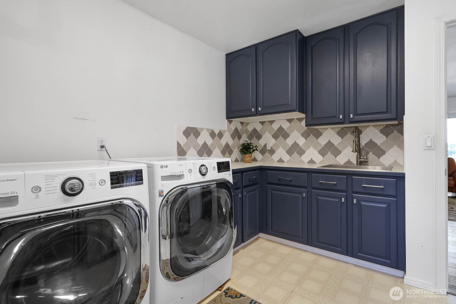 MLS #NWM2573734 image #18