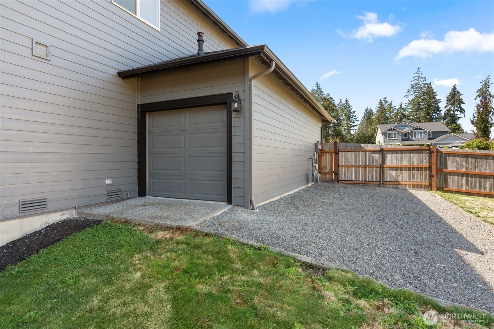 MLS #NWM2573929 image #9