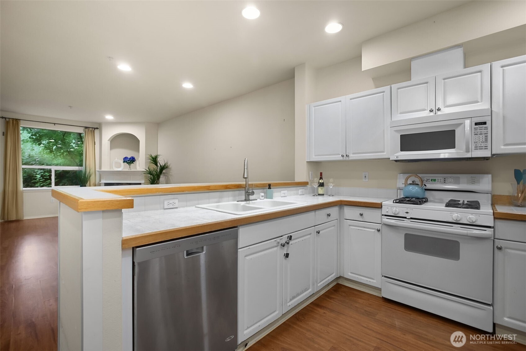 MLS #NWM2574310 image #11