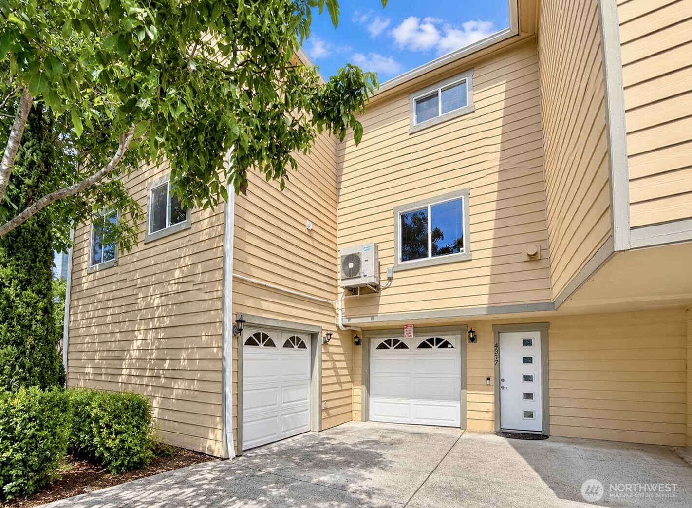 MLS #NWM2574722 image #0