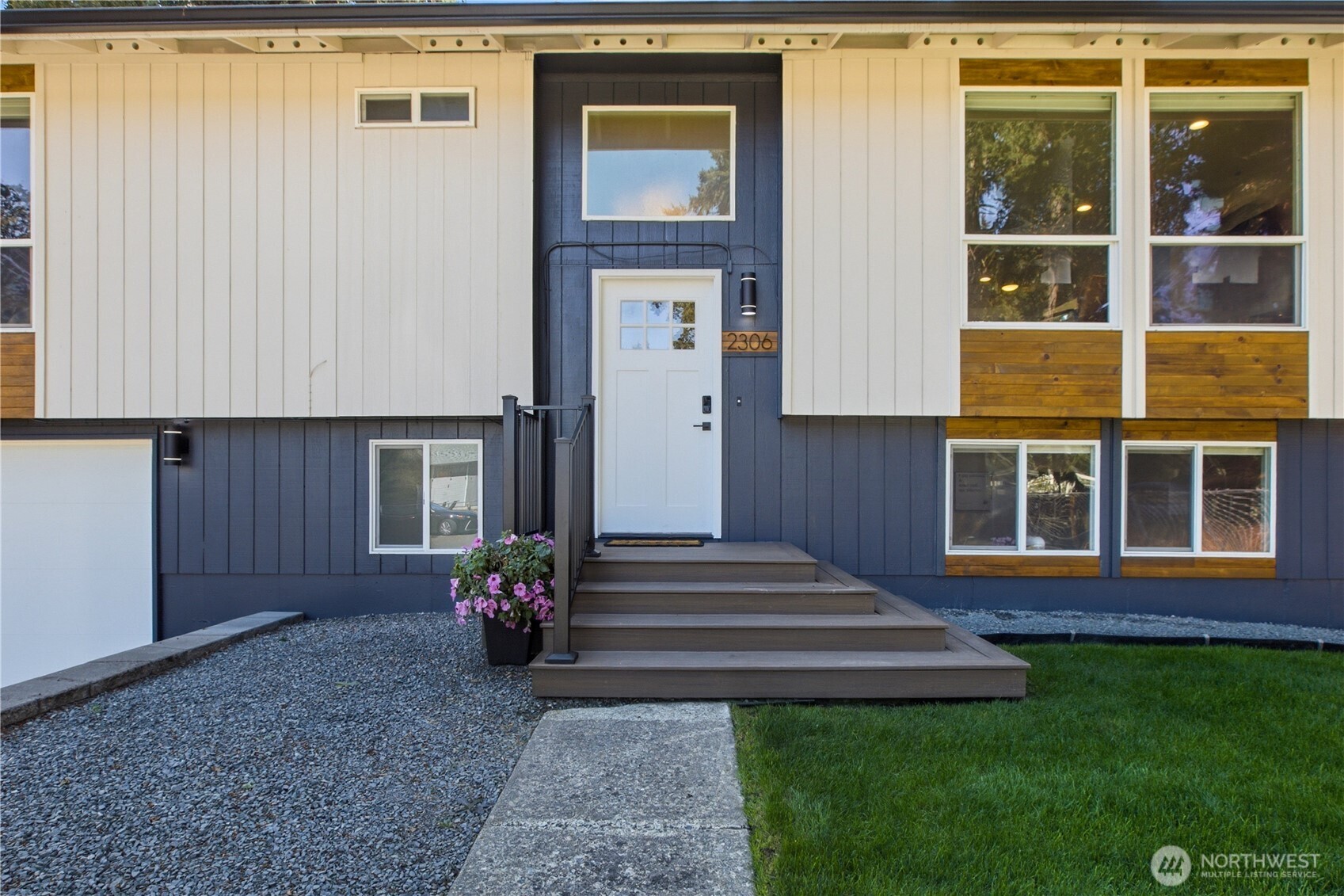 MLS #NWM2574976 image #1