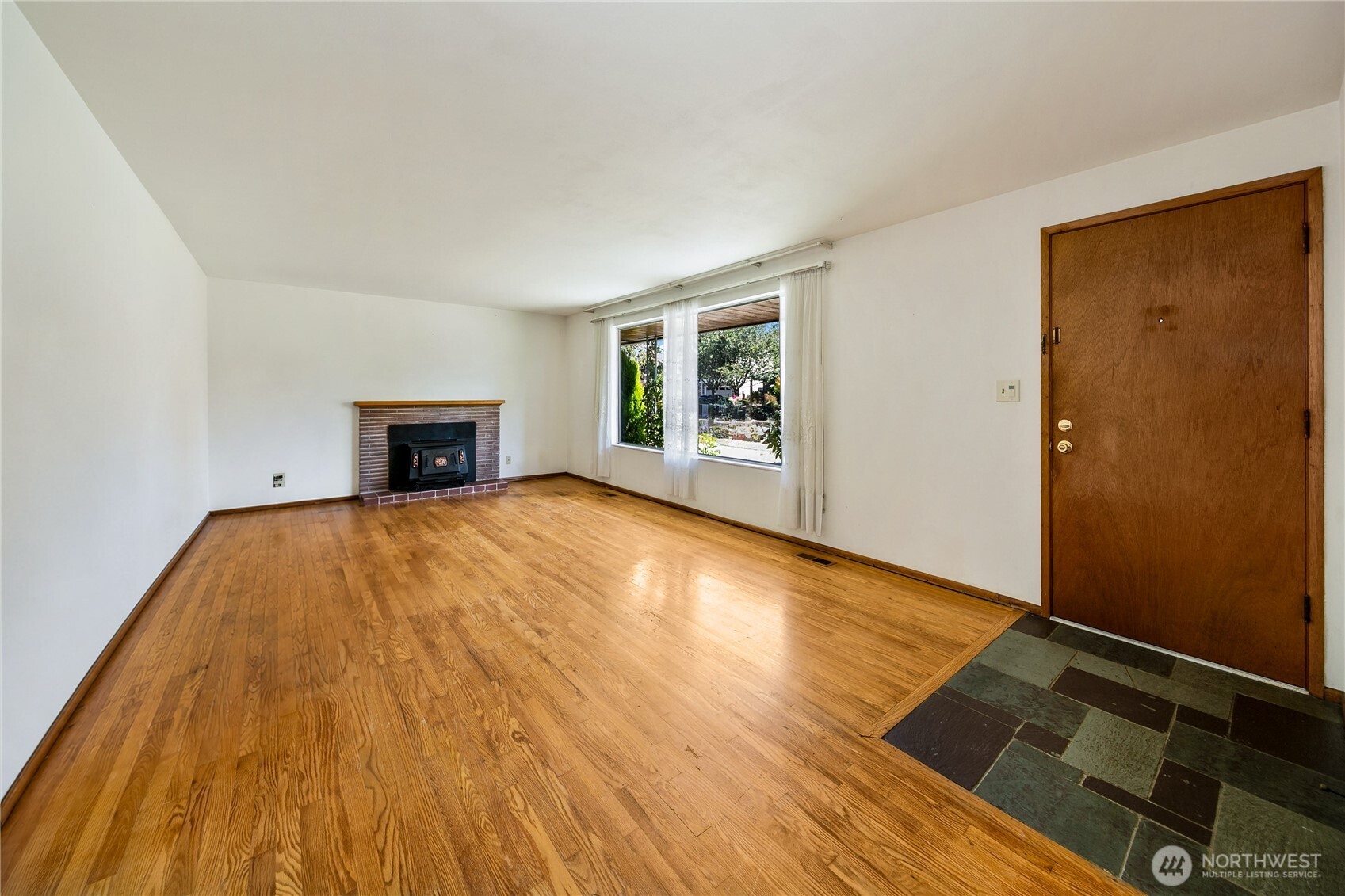 MLS #NWM2574993 image #4