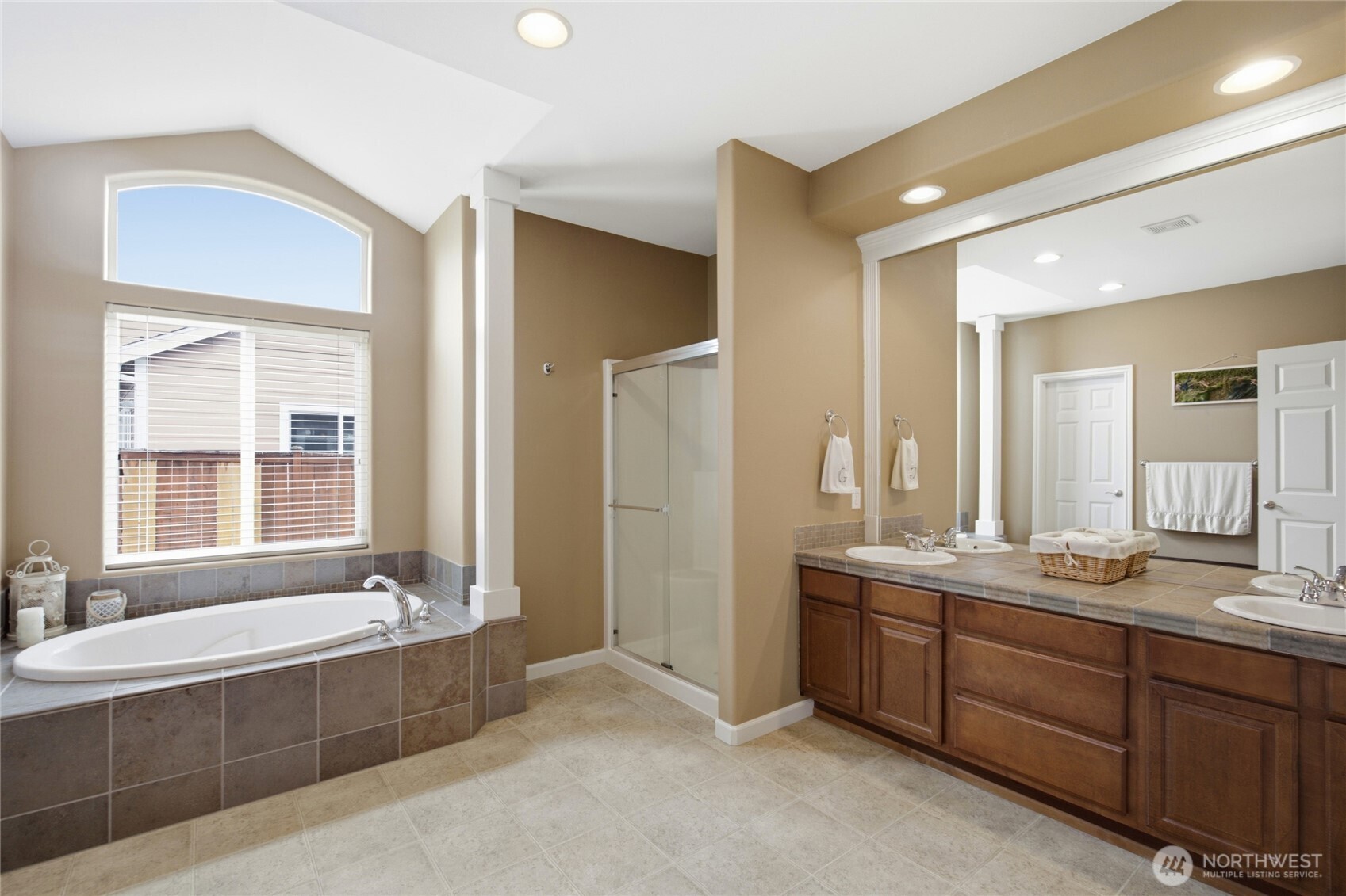 MLS #NWM2575250 image #13