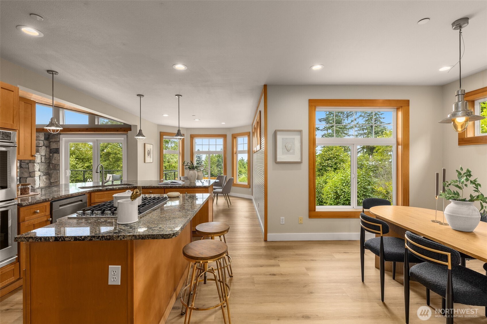 MLS #NWM2575278 image #15