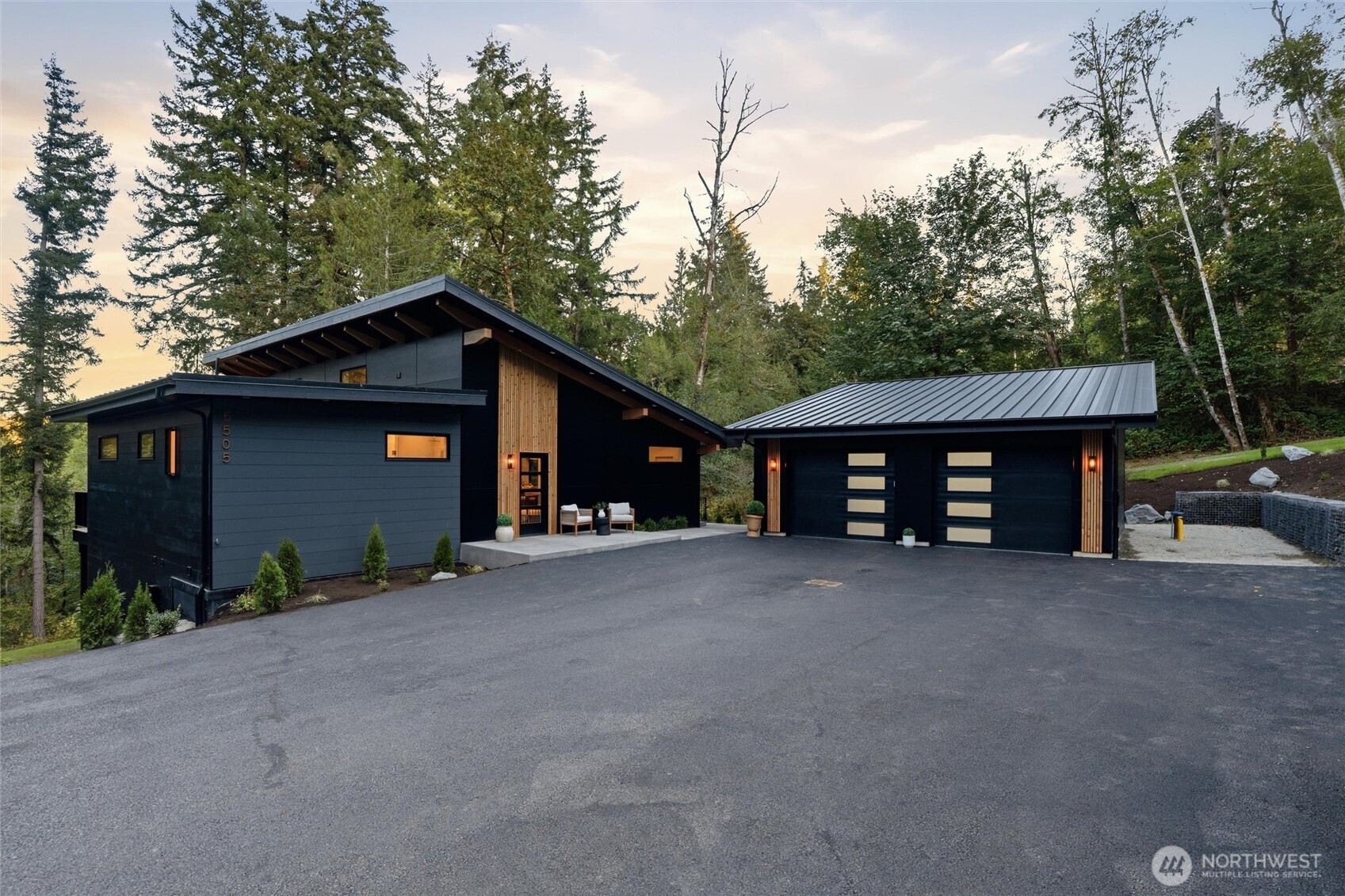 MLS #NWM2575307 image #1