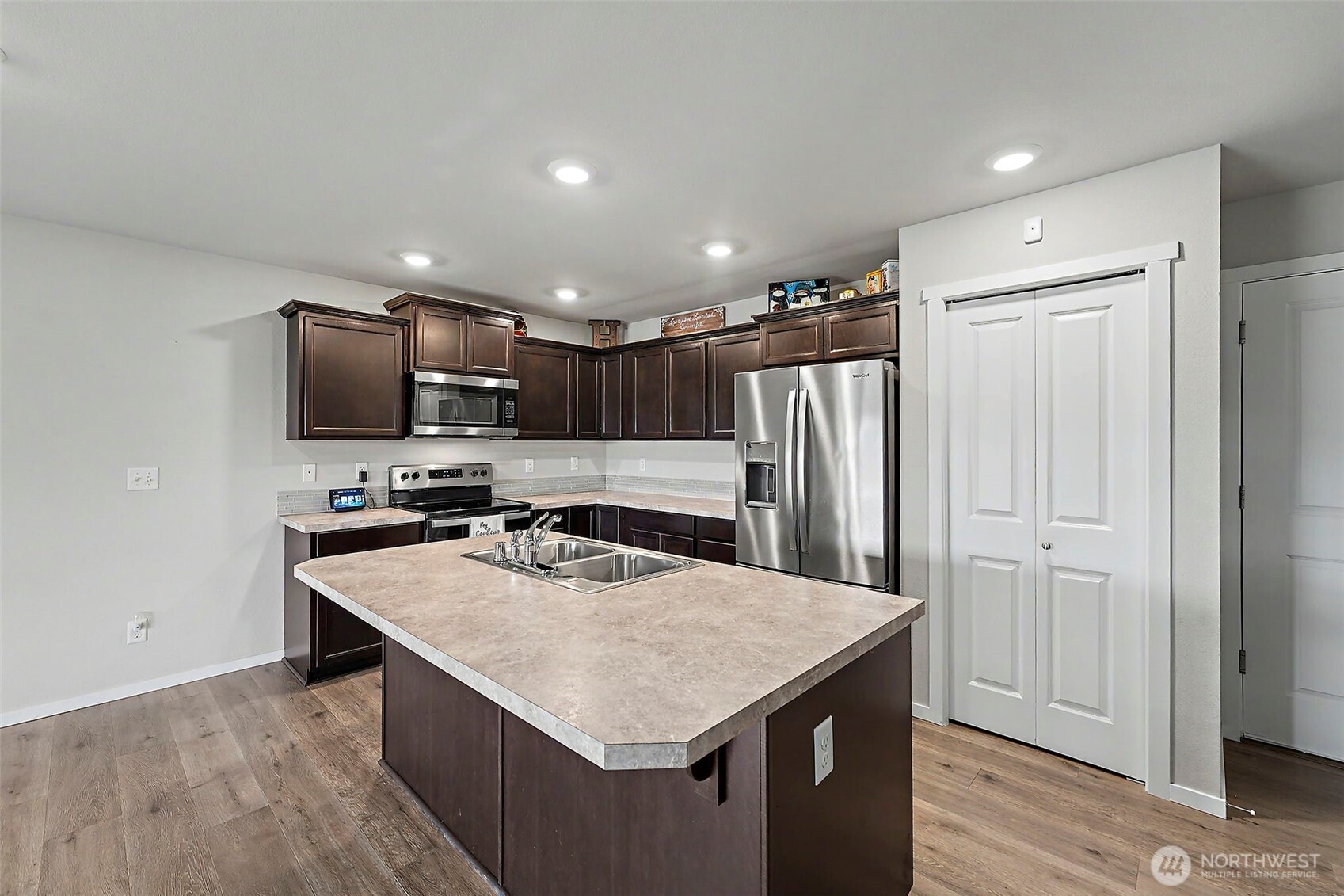 MLS #NWM2575488 image #5
