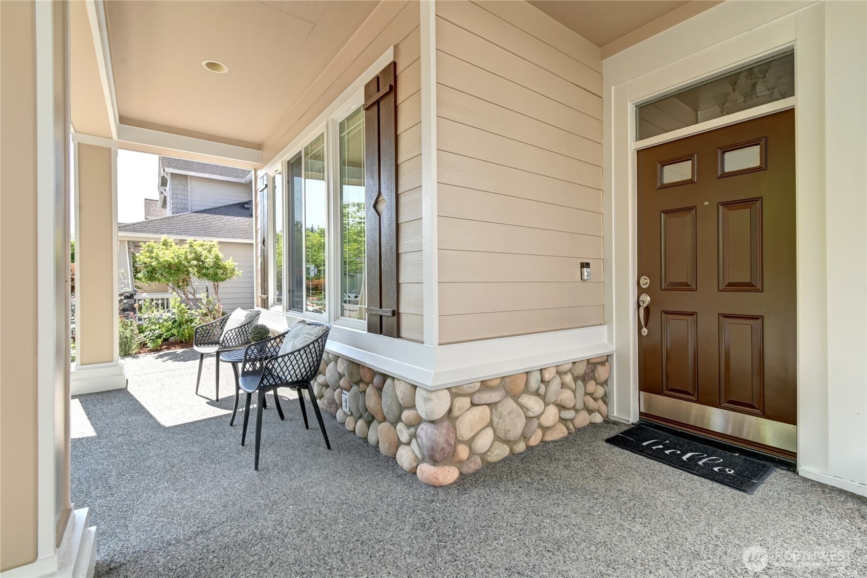 MLS #NWM2575500 image #1