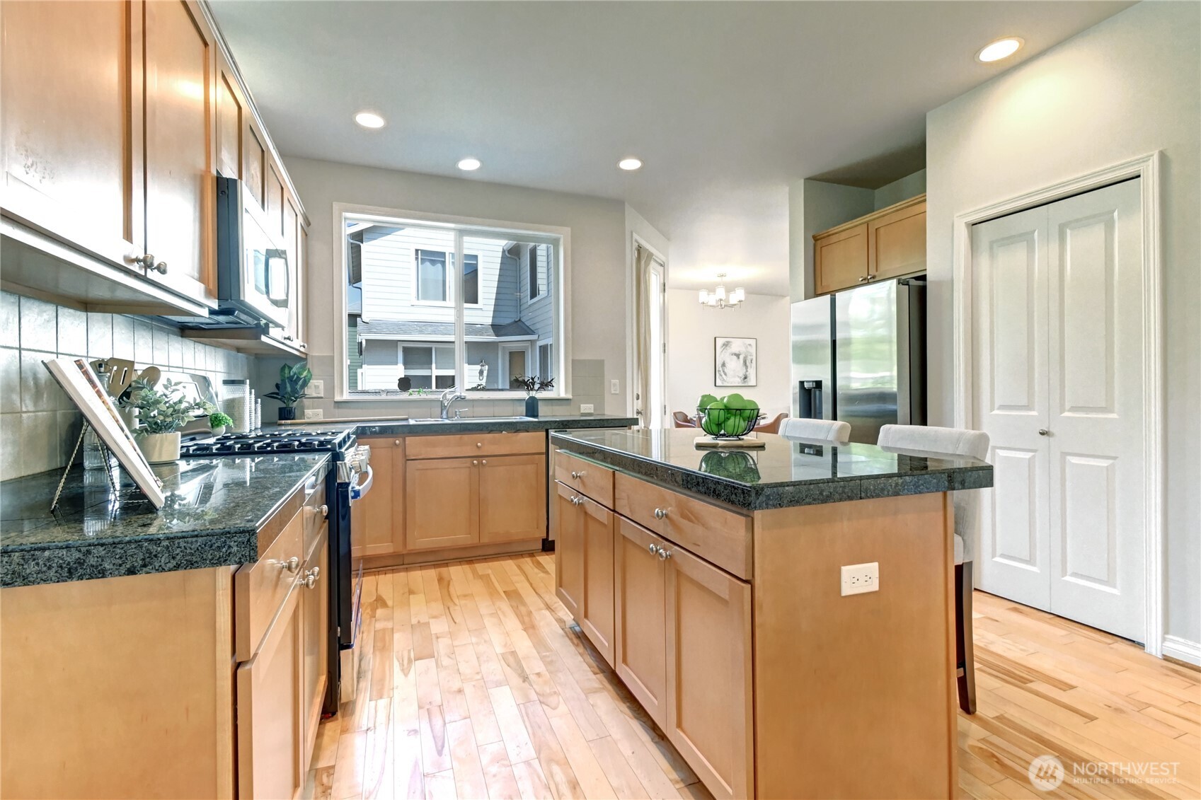 MLS #NWM2575500 image #9
