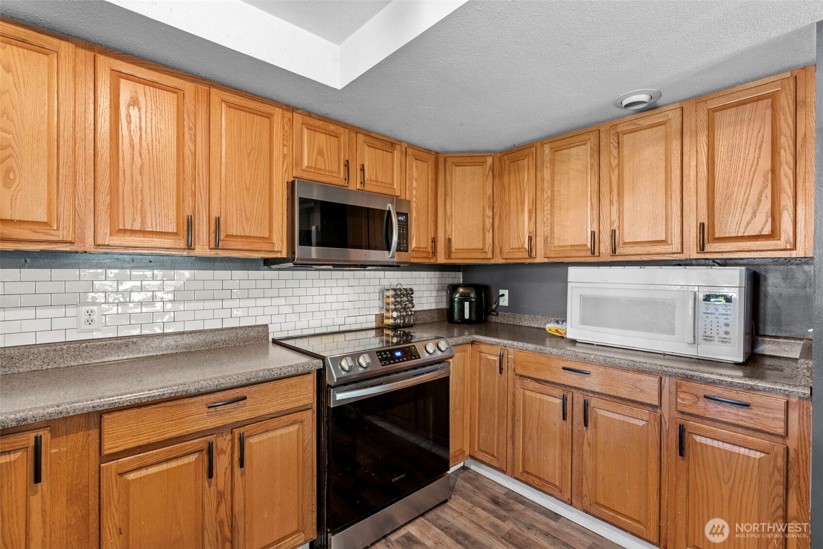 MLS #NWM2575756 image #6