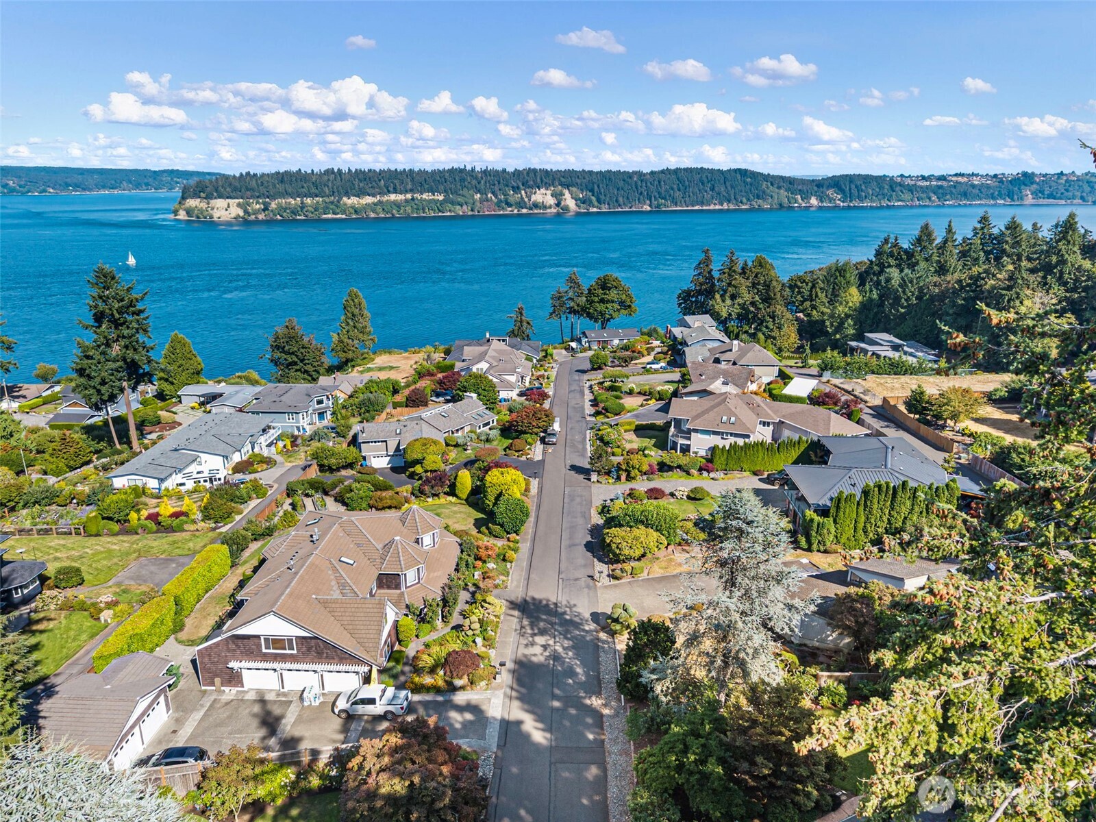 MLS #NWM2575834 image #1