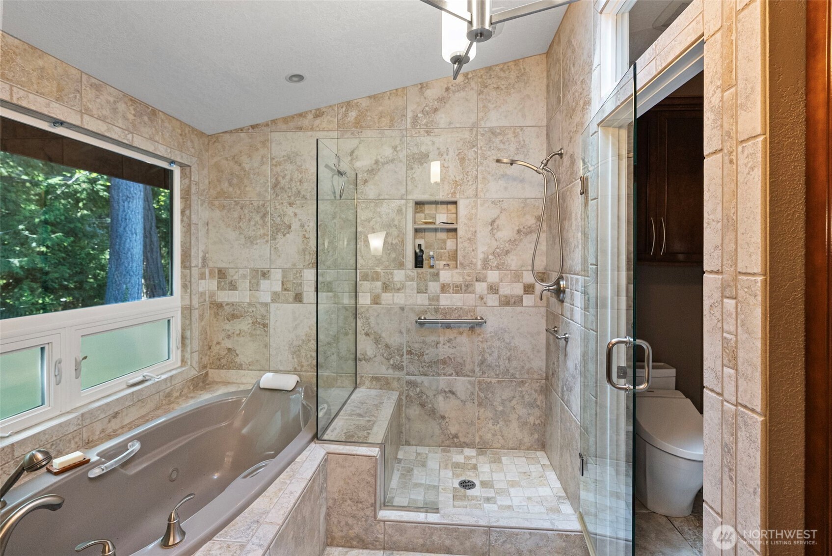 MLS #NWM2575834 image #30