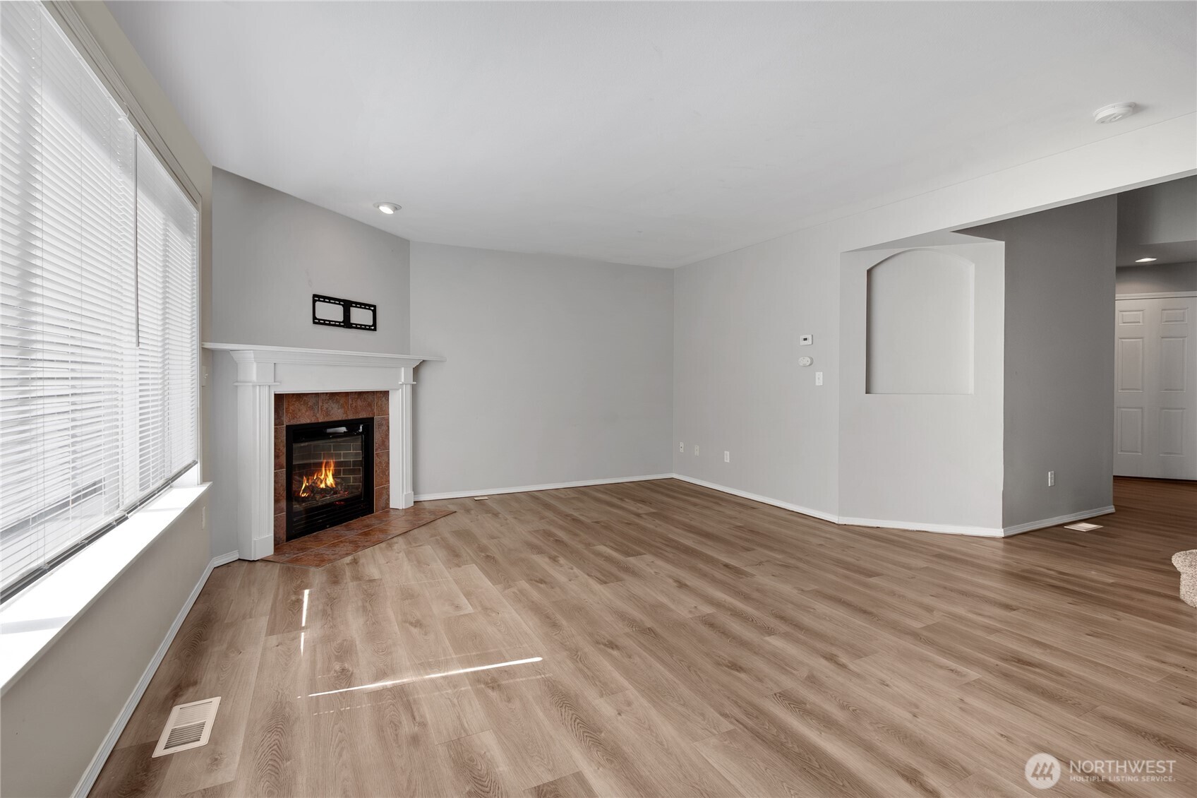 MLS #NWM2575853 image #11