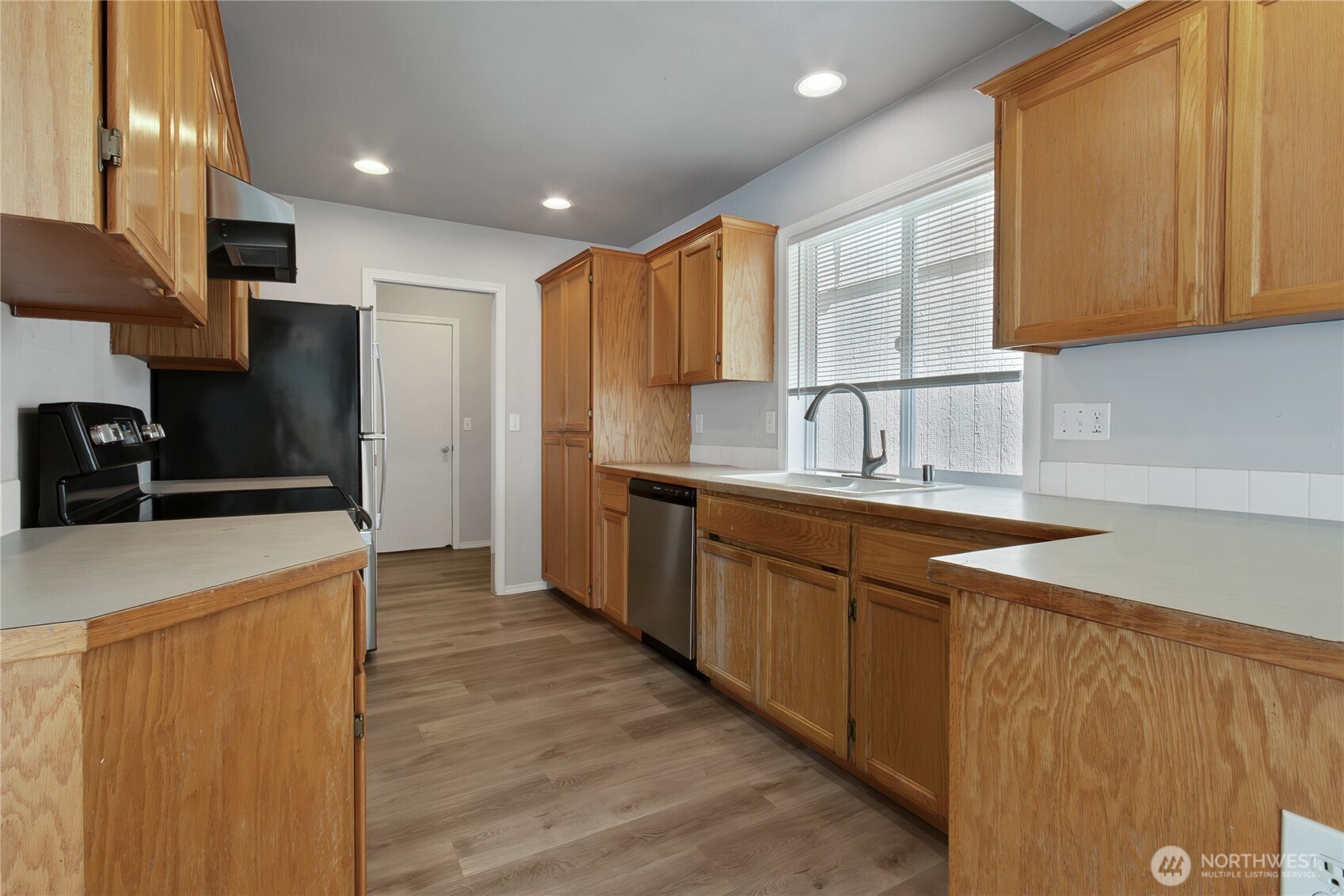 MLS #NWM2575853 image #12