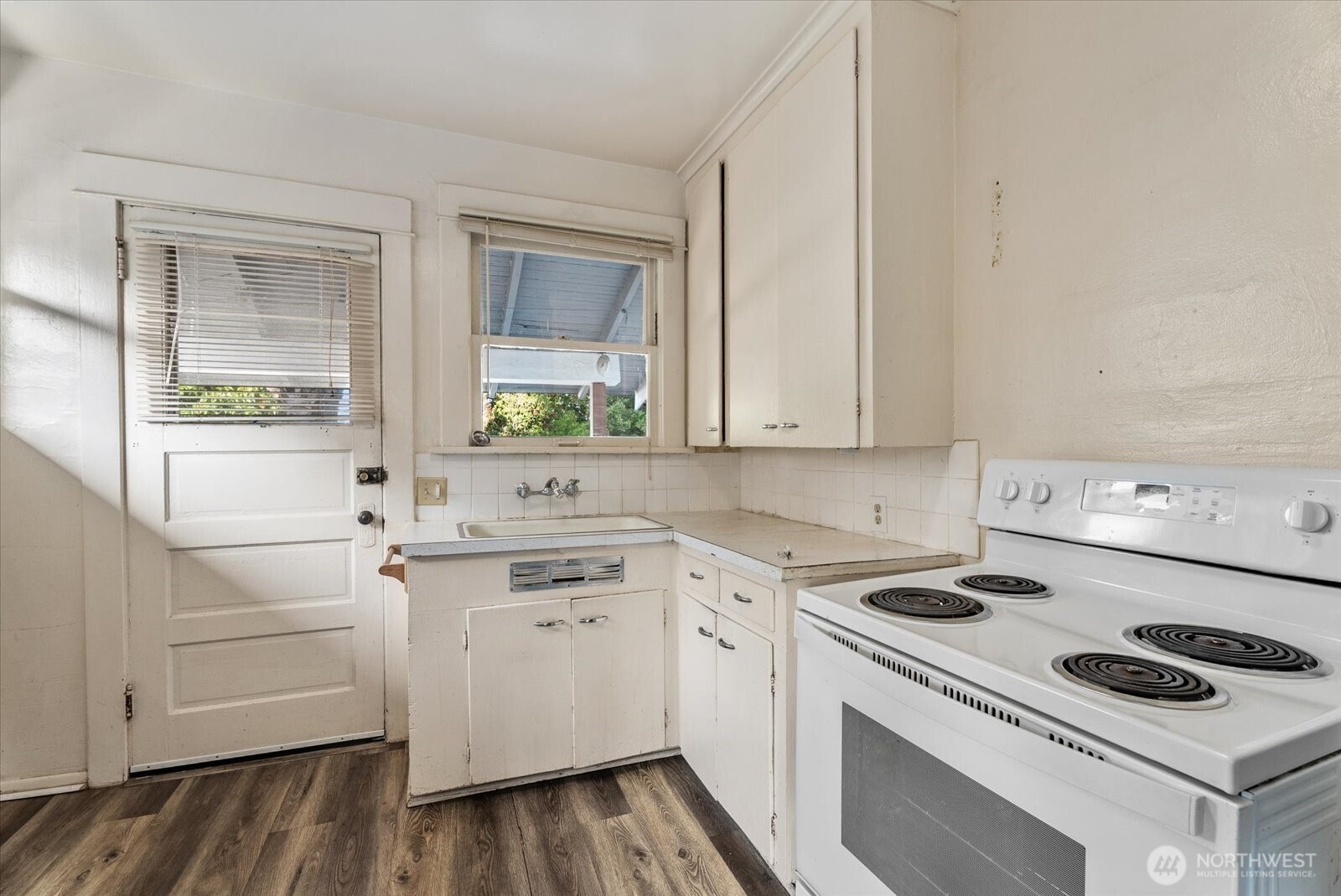 MLS #NWM2575962 image #4
