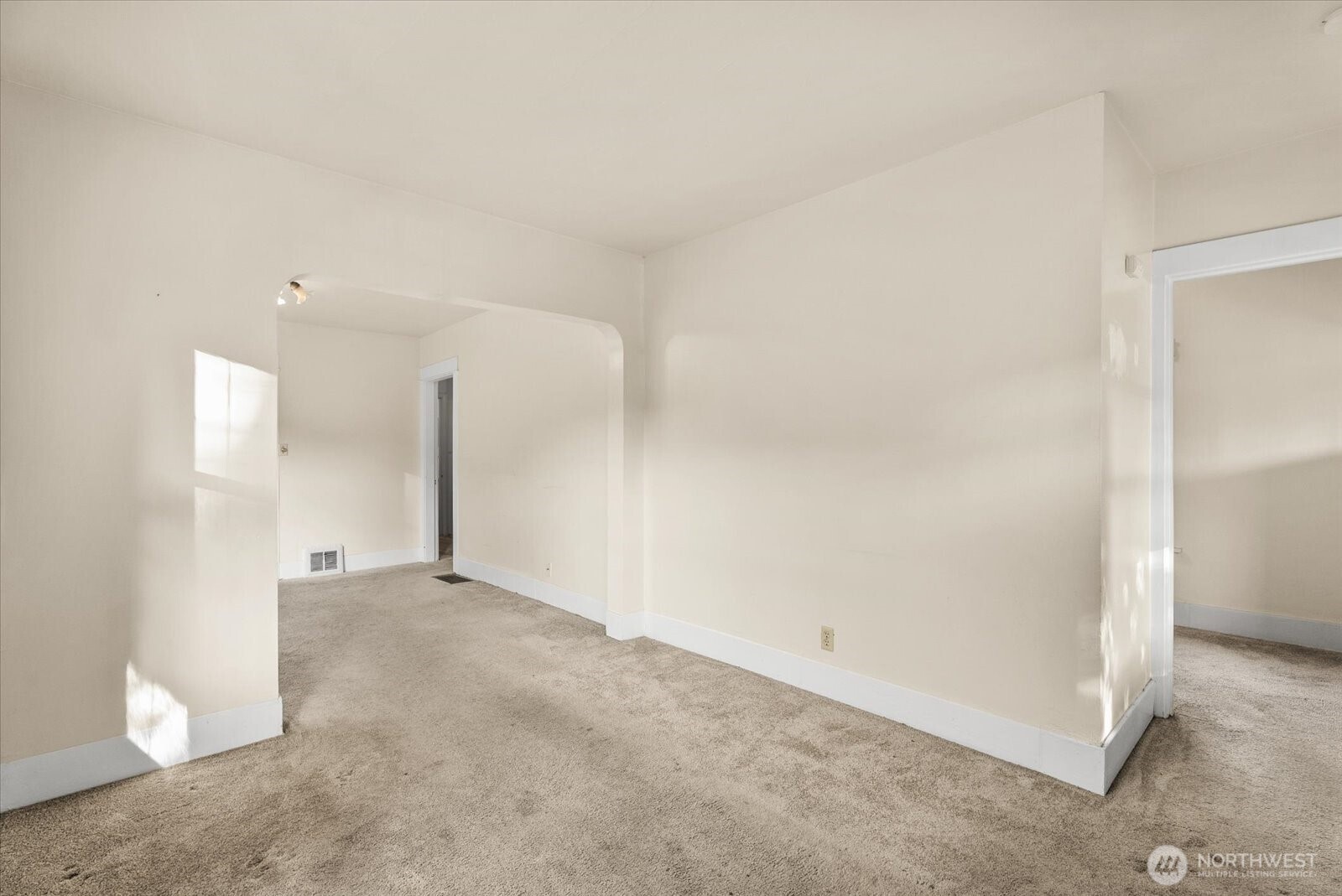 MLS #NWM2575962 image #9
