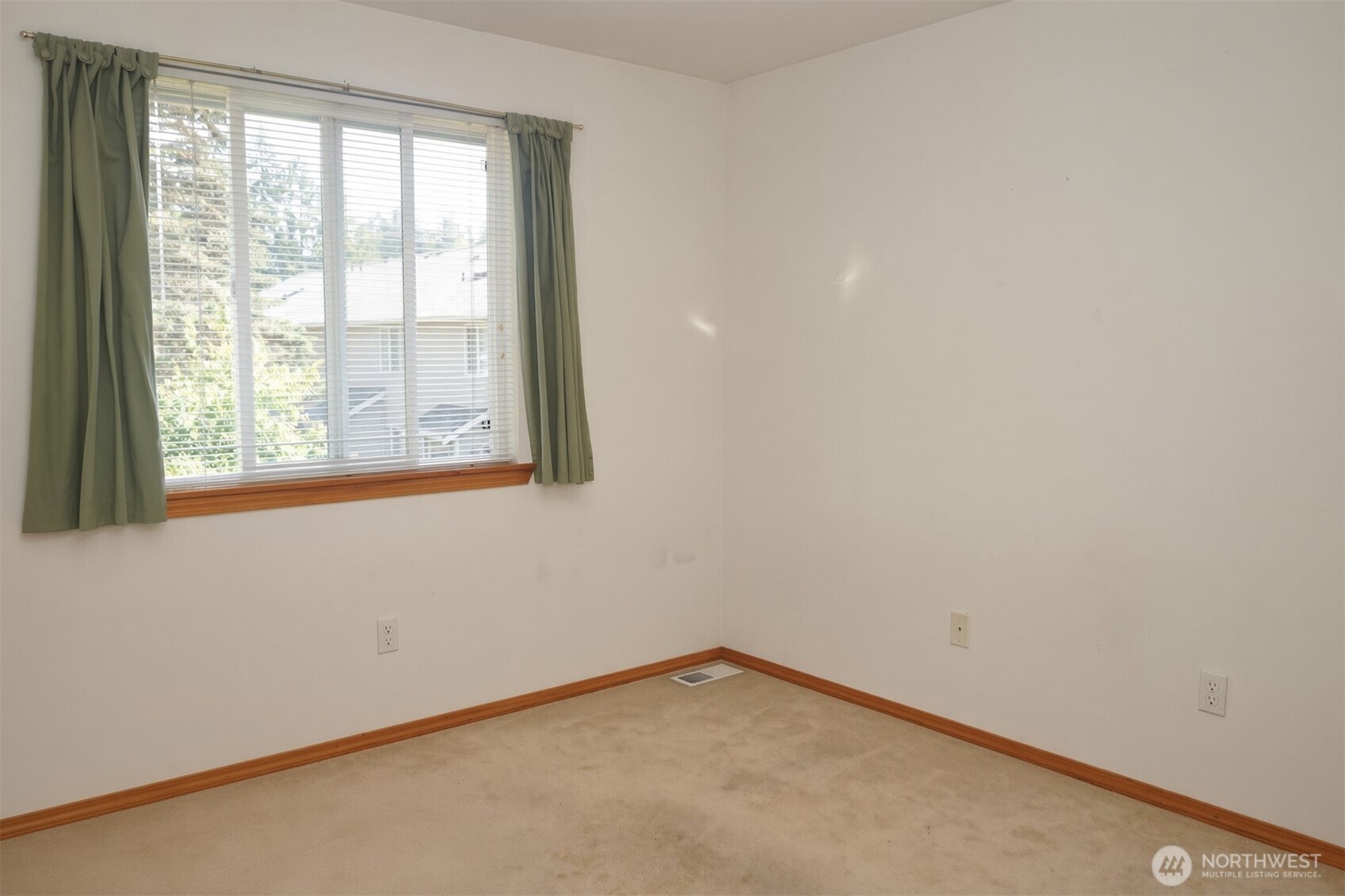 MLS #NWM2576002 image #16