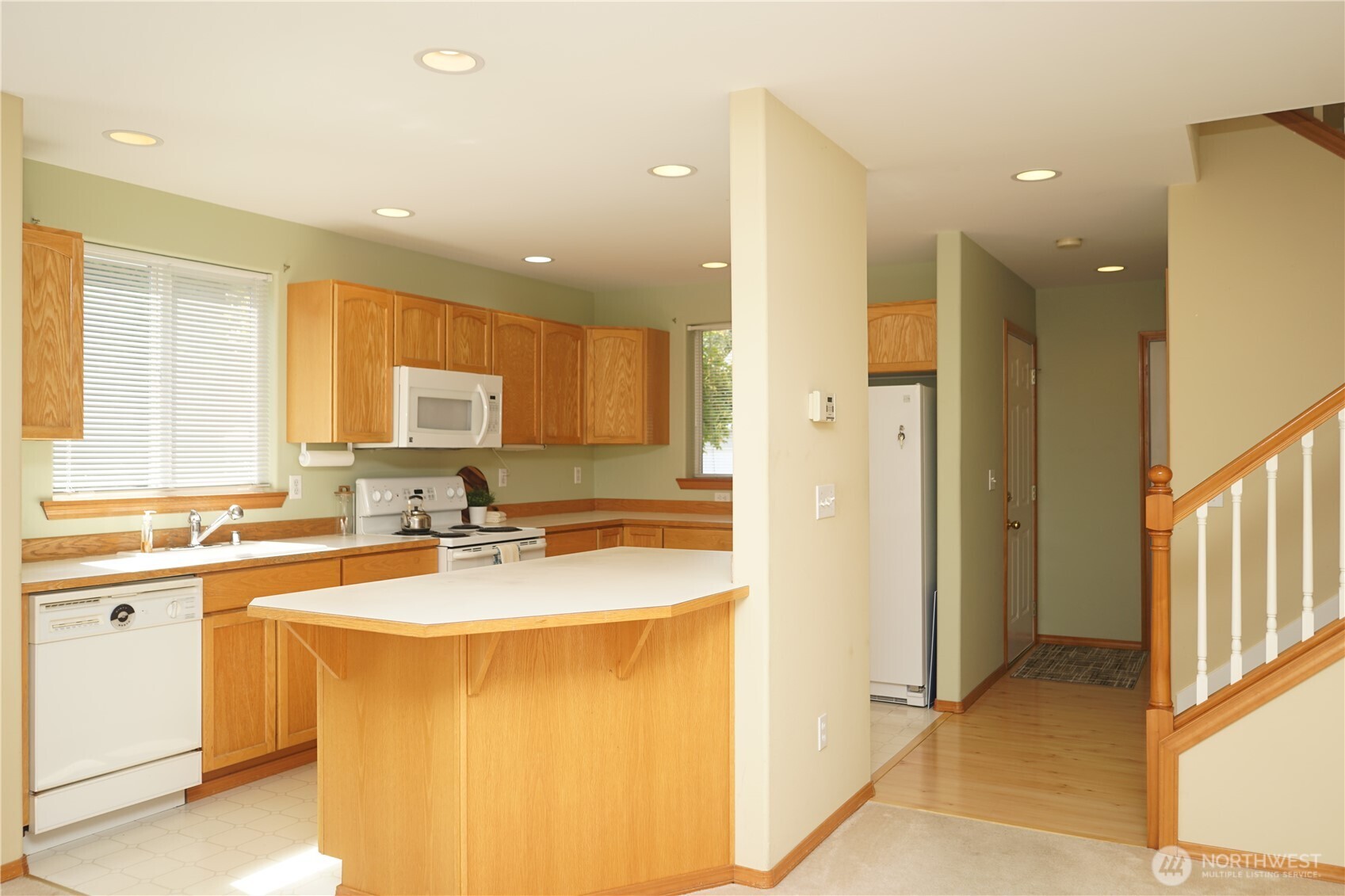 MLS #NWM2576002 image #6