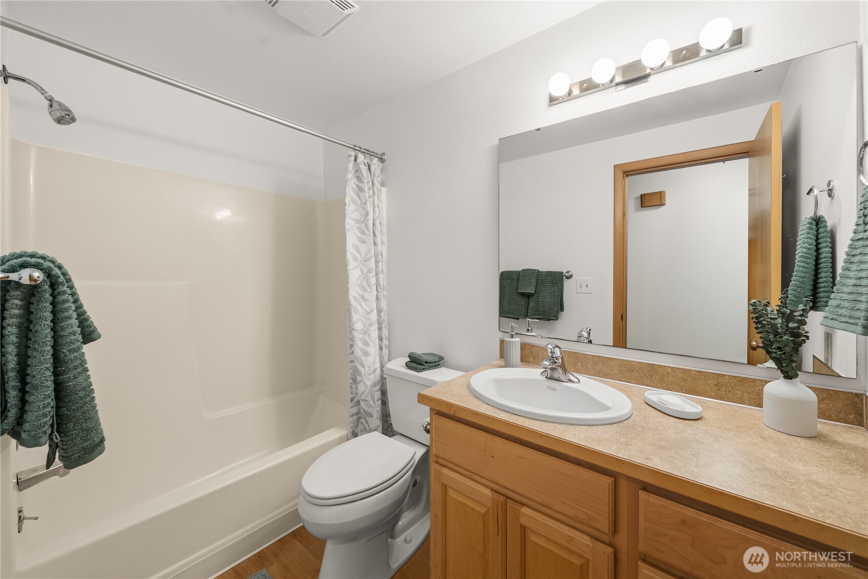 MLS #NWM2576207 image #17