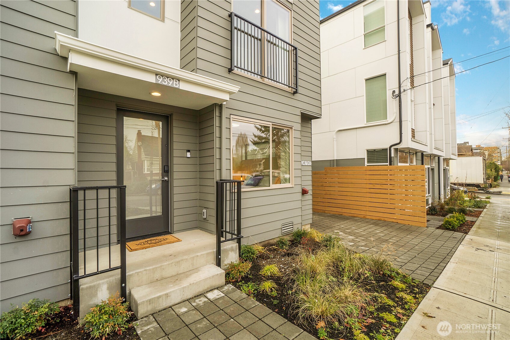 MLS #NWM2576328 image #2