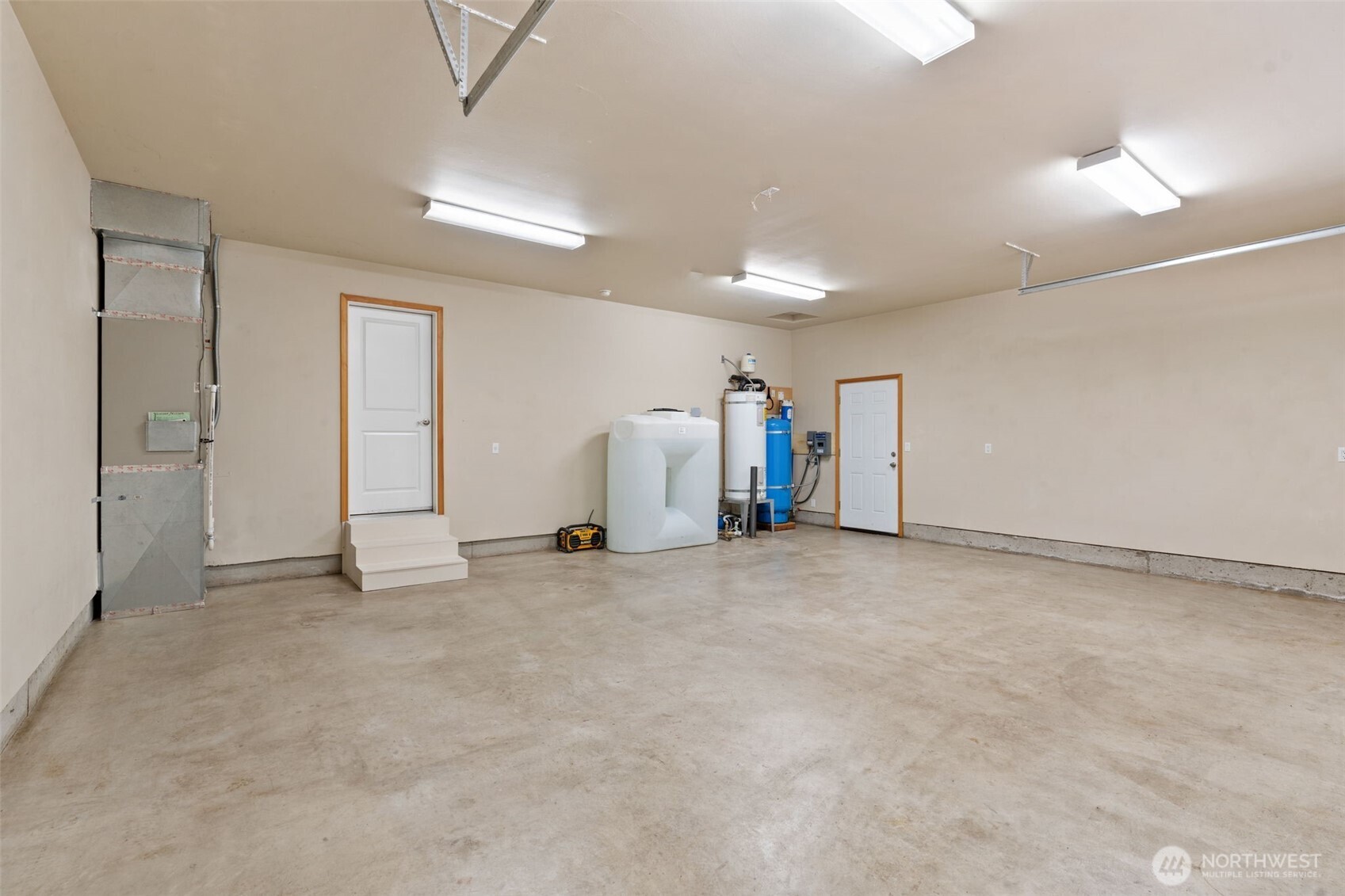 MLS #NWM2576450 image #34
