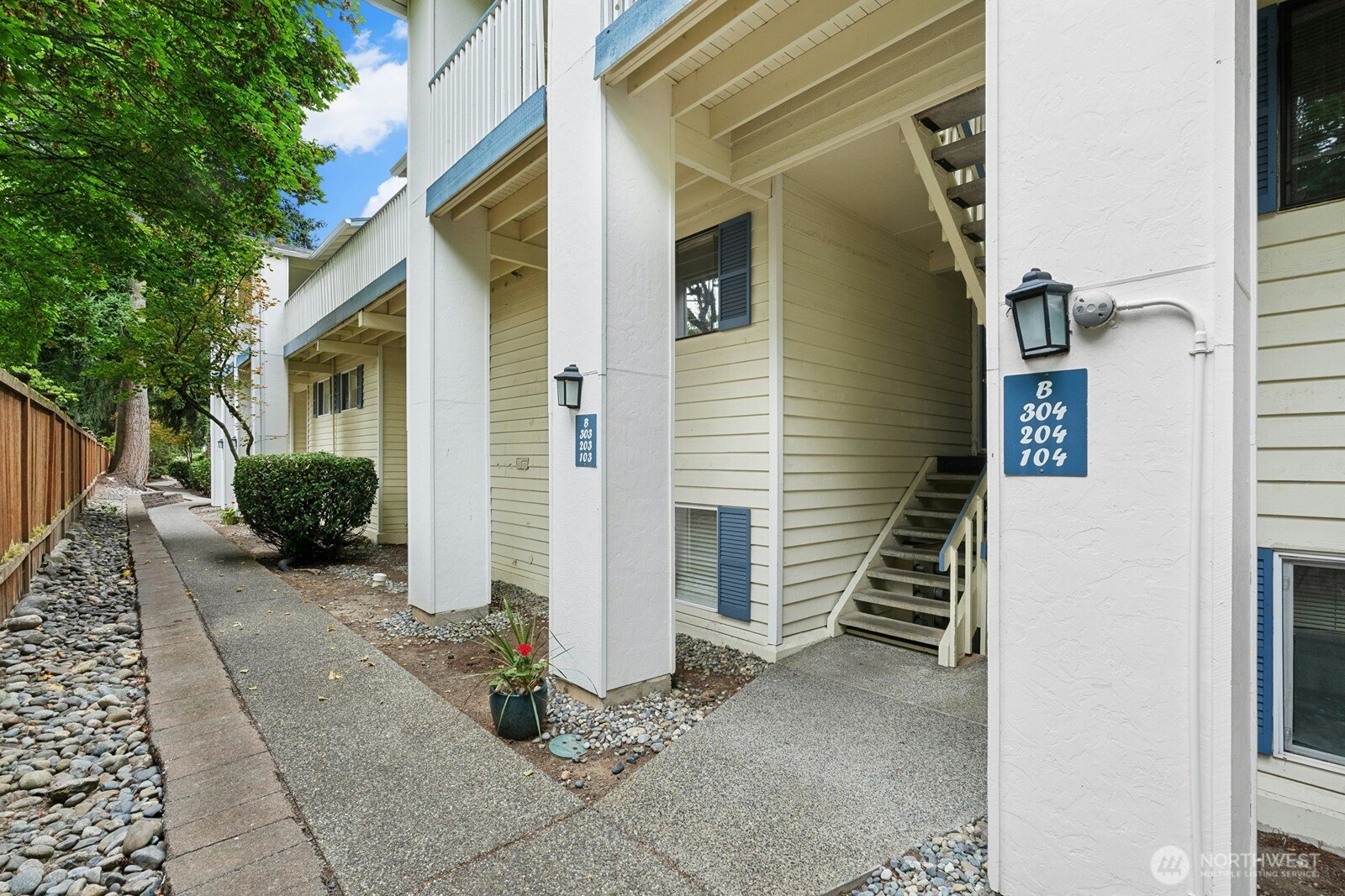 MLS #NWM2576453 image #1