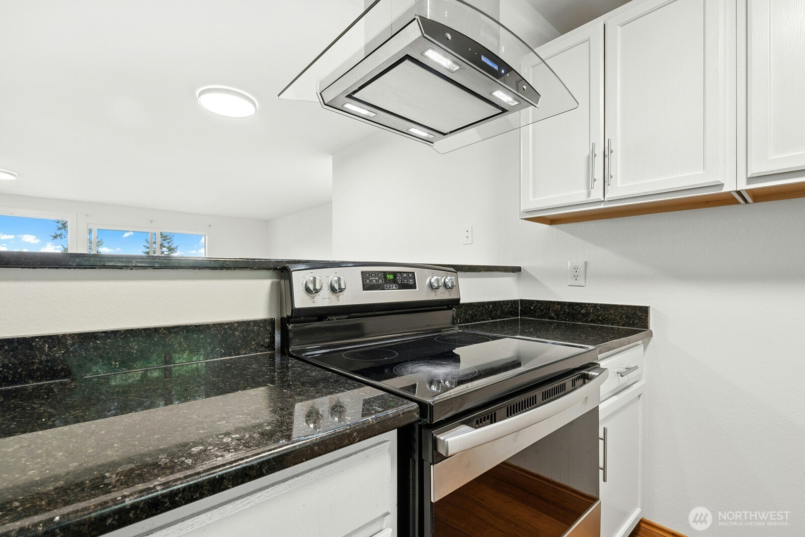 MLS #NWM2576453 image #7