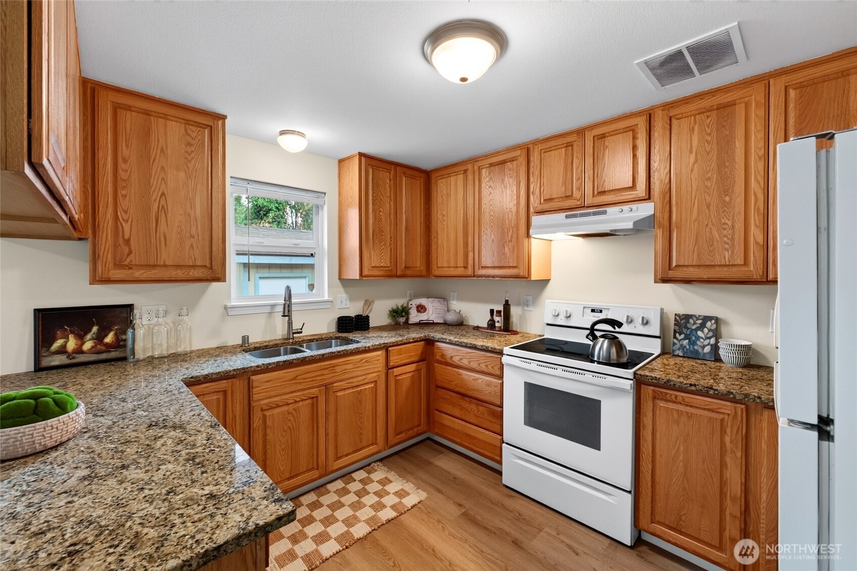 MLS #NWM2576657 image #9